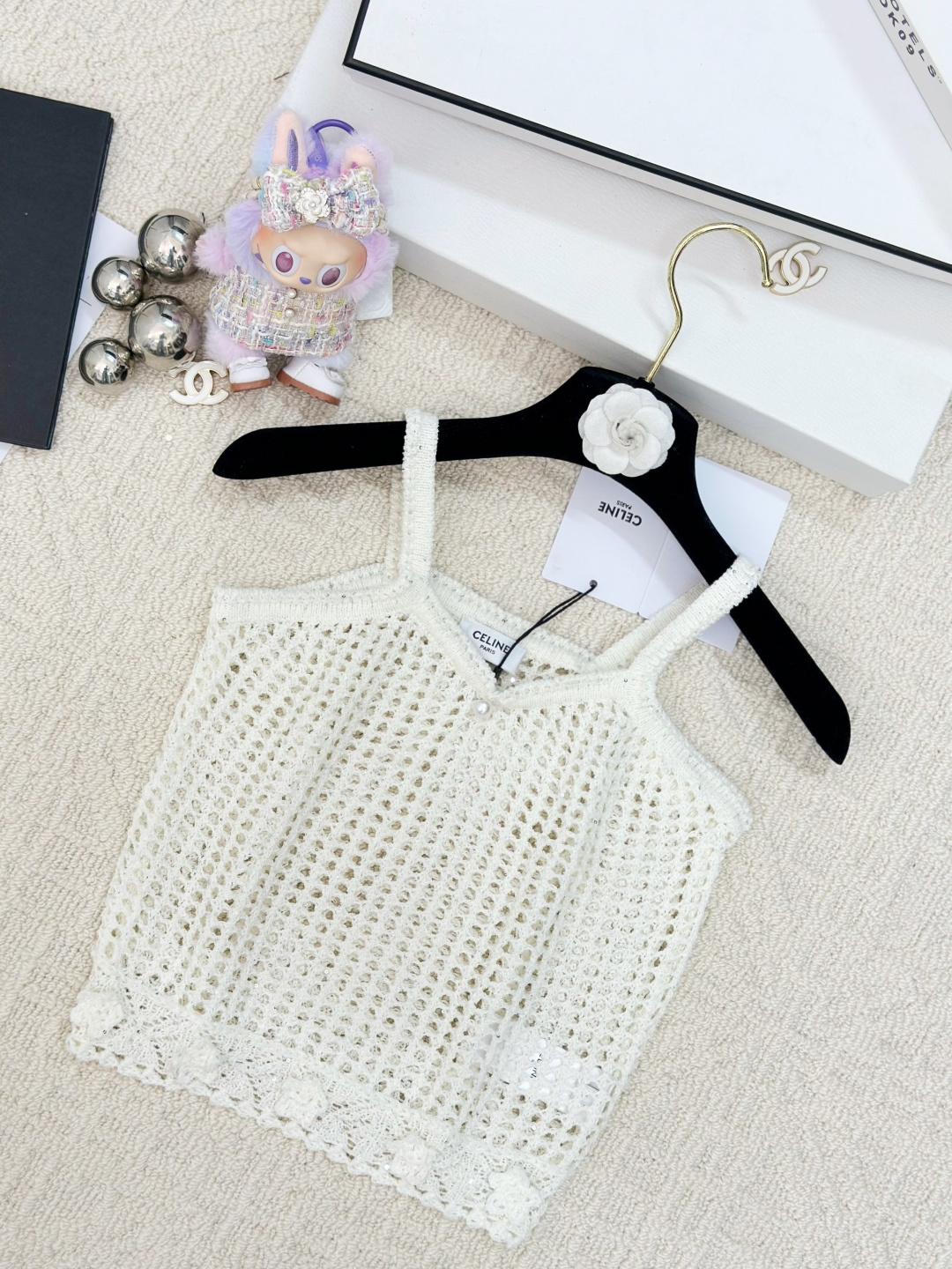 NO:442257,Celine new style two-color hollow suspender fabric breathable logo pattern embellishment and high-end atmosphere on the upper body Color //, celine, alexander wang19860909Celine 新款 二色镂空吊带 面料透气 logo图案修饰点缀 上身高级氛围感 色 //,,celine,alexander wang,Women's clothing