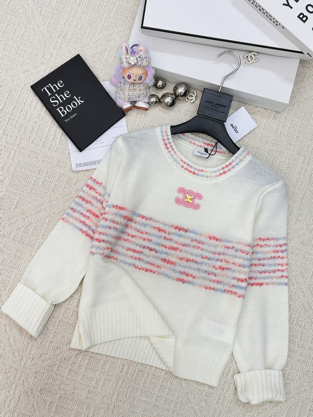 NO:442334,Celine new style braided long sleeves logo pattern embellishment and high-end atmosphere on the upper body //, celine, alexander wang19860909Celine 新款 编织套头长袖 logo图案修饰点缀 上身高级氛围感 //,,celine,alexander wang,Women's clothing