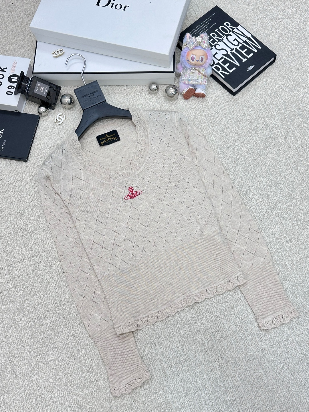 NO:548027,New U-neck base shirt, logo pattern embellishment, series style shipment, high-end atmosphere, 3 color code //,,alexander wang19860909新款 U领打底衫款 logo图案修饰点缀 系列款出货 上身高级氛围感 3色碼 //,,alexander wang,Women's clothing