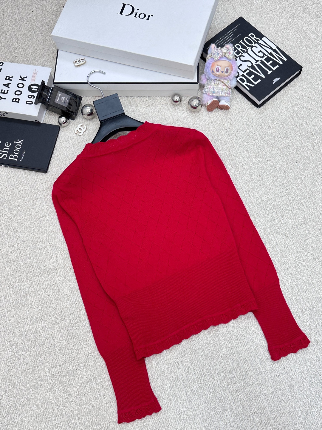 𝐕𝐢𝐕𝐢𝐞𝐧𝐧𝐞 𝐖𝐞𝐬𝐭𝐰𝐨𝐨𝐝🪐𝟐𝟓新款 U领打底衫款 logo图案修饰点缀 系列款出货 上身高级氛