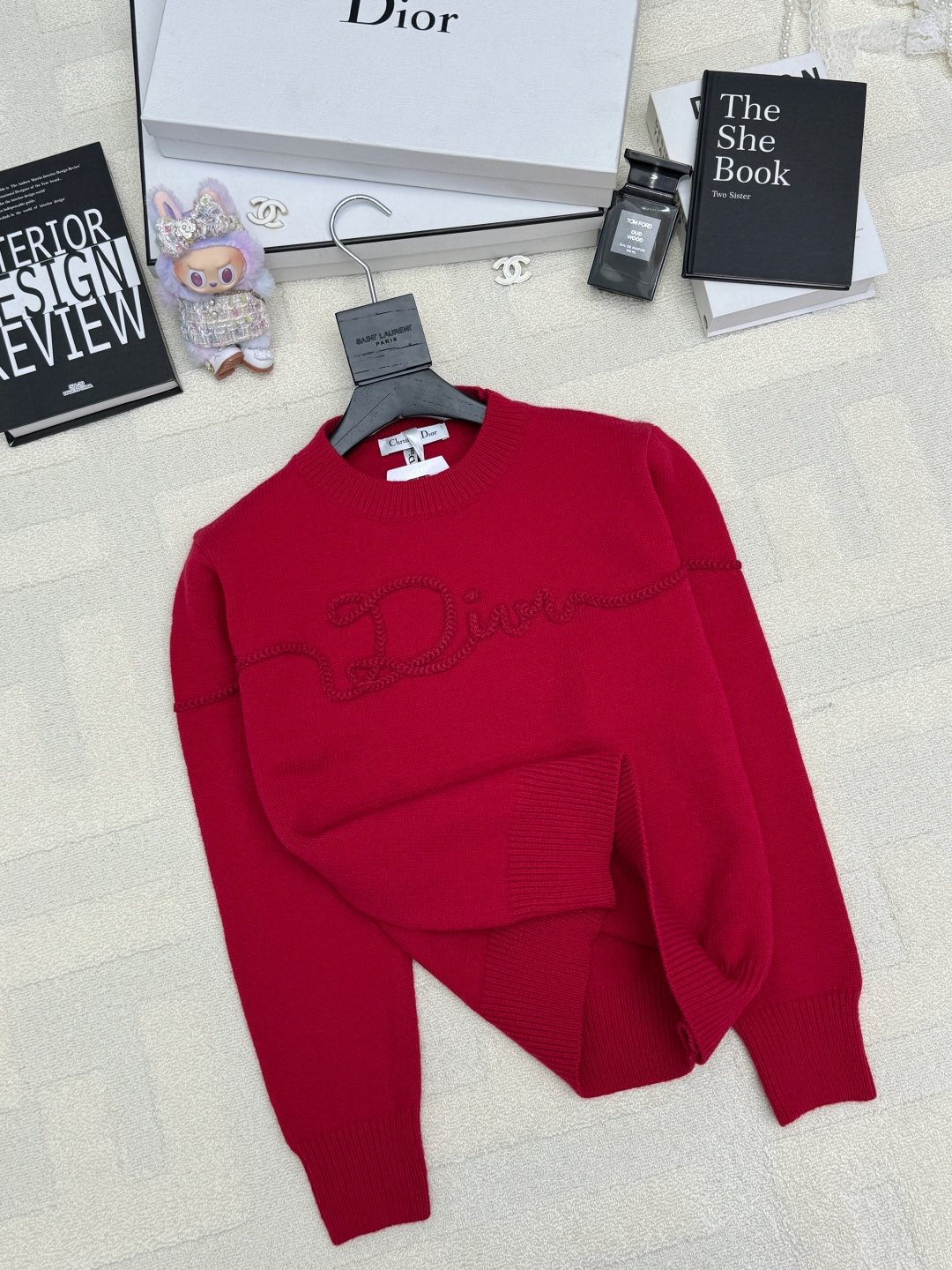 Dior 25秋冬新款 立体logo针织长袖款 logo图案修饰点缀 上身高级氛围感🈵️🈵️ 2色𝟑碼 