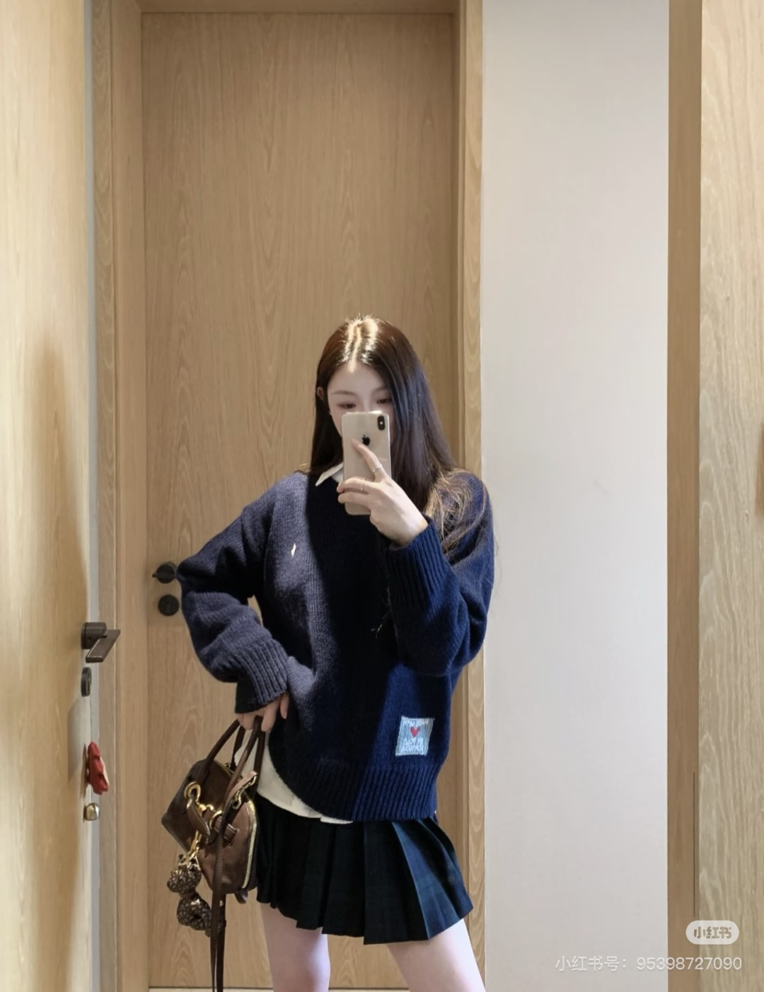 NO:708365,,,19860909,,,Women's clothing