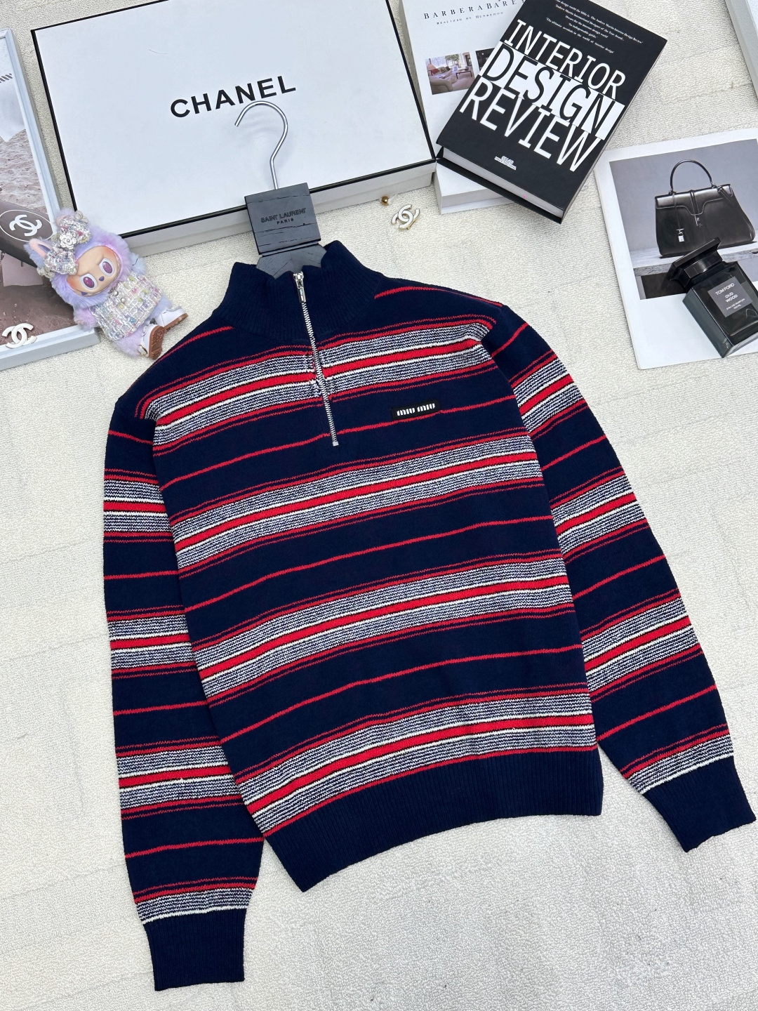 NO:717149,MIUMI* 26 early spring new style polo collar striped long-sleeved style logo pattern decoration upper body high-end atmosphere code number sml,,miumiu,19860909MIUMI* 26早春新款 polo领条纹长袖款 logo图案修饰点缀 上身高级氛围感 码数sml,,miumiu,,Women's clothing