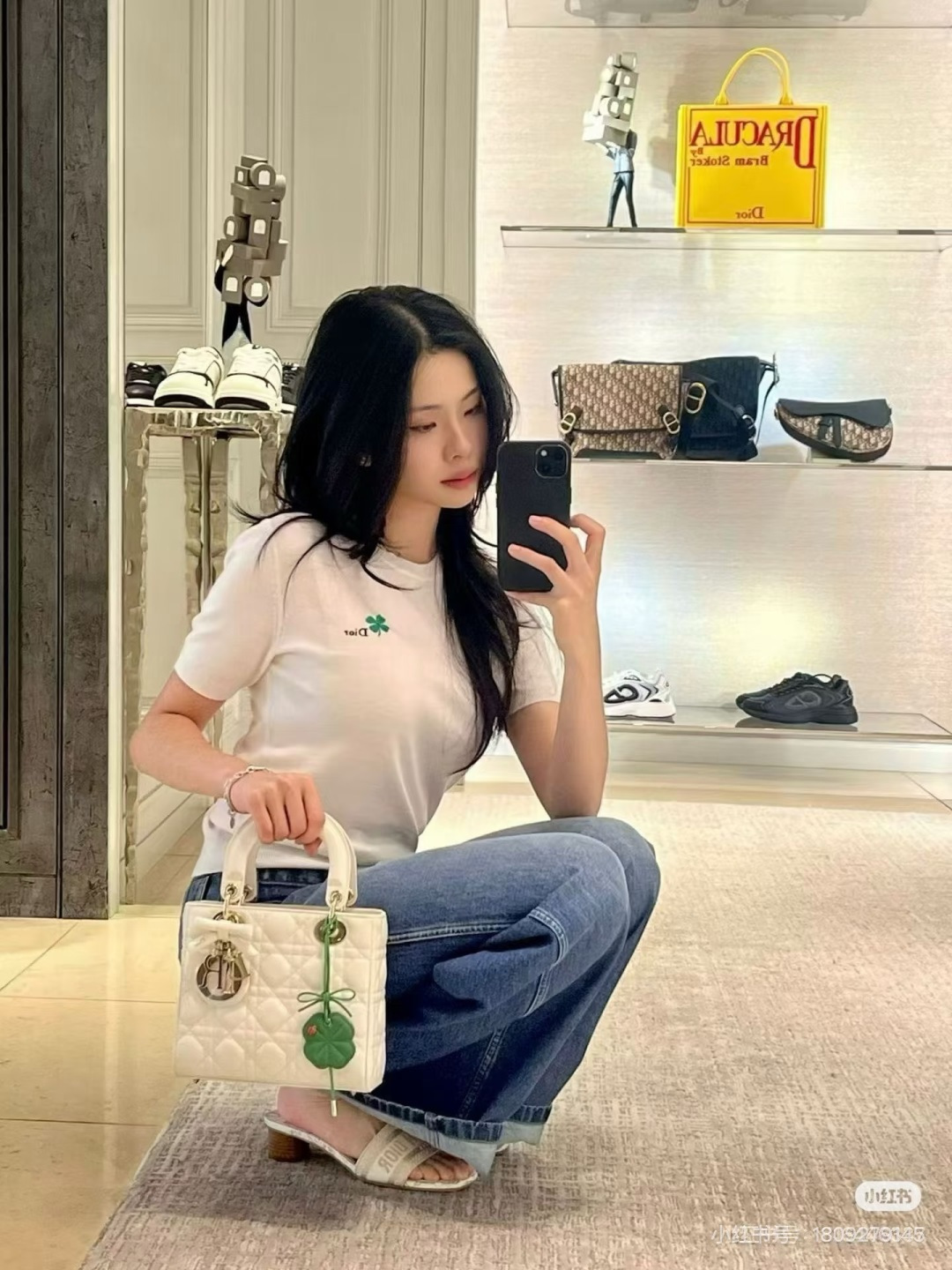 NO:717181,,,19860909,,,Women's clothing