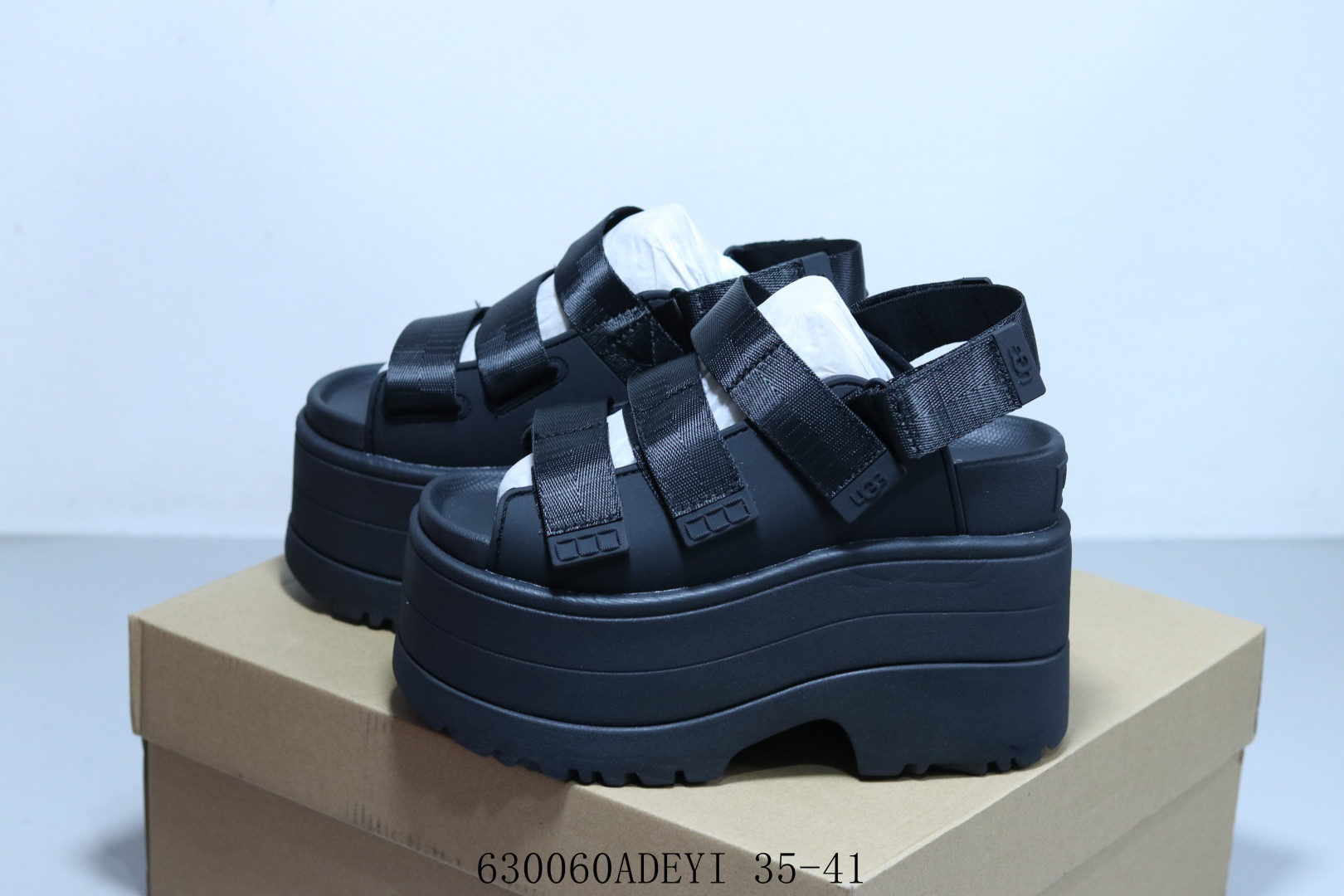 Imagen de colección Sandalias UGG Suela gruesa Zapatillas de mujer con correa elástica aumentada Zapatillas antidesliza…