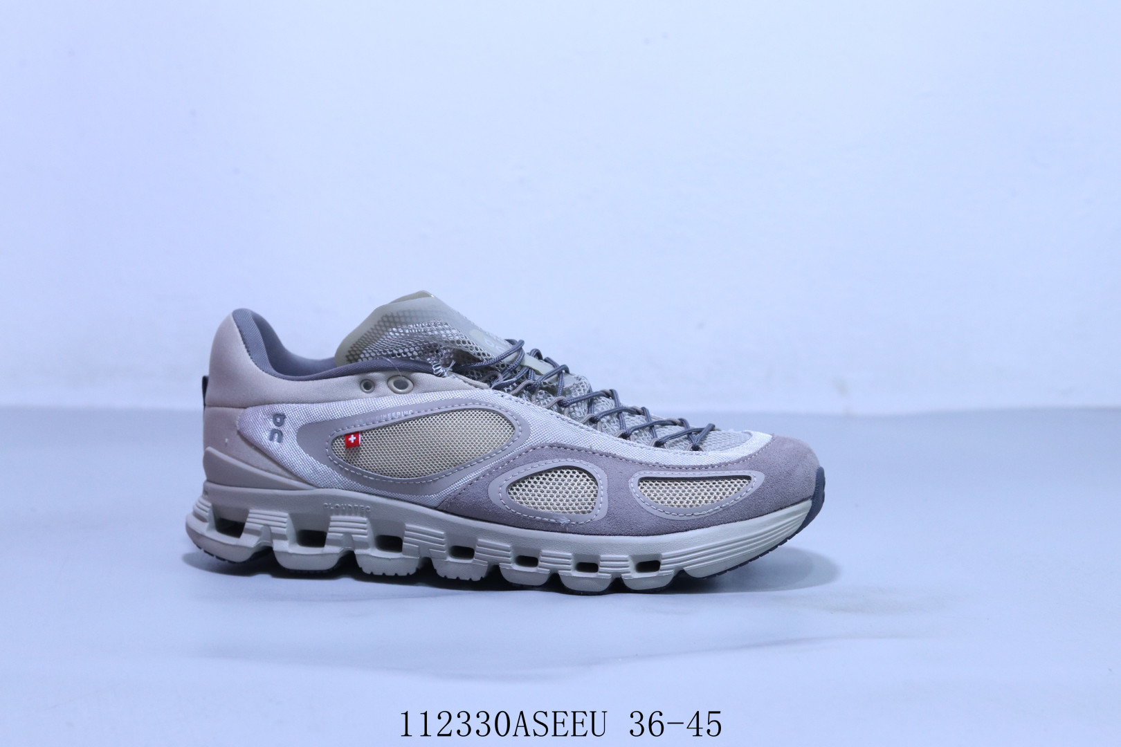 💰130
FKA Twigs x On昂跑 Cloud X 舒适轻盈耐磨 低帮跑步鞋 112330ASEEU 36-45