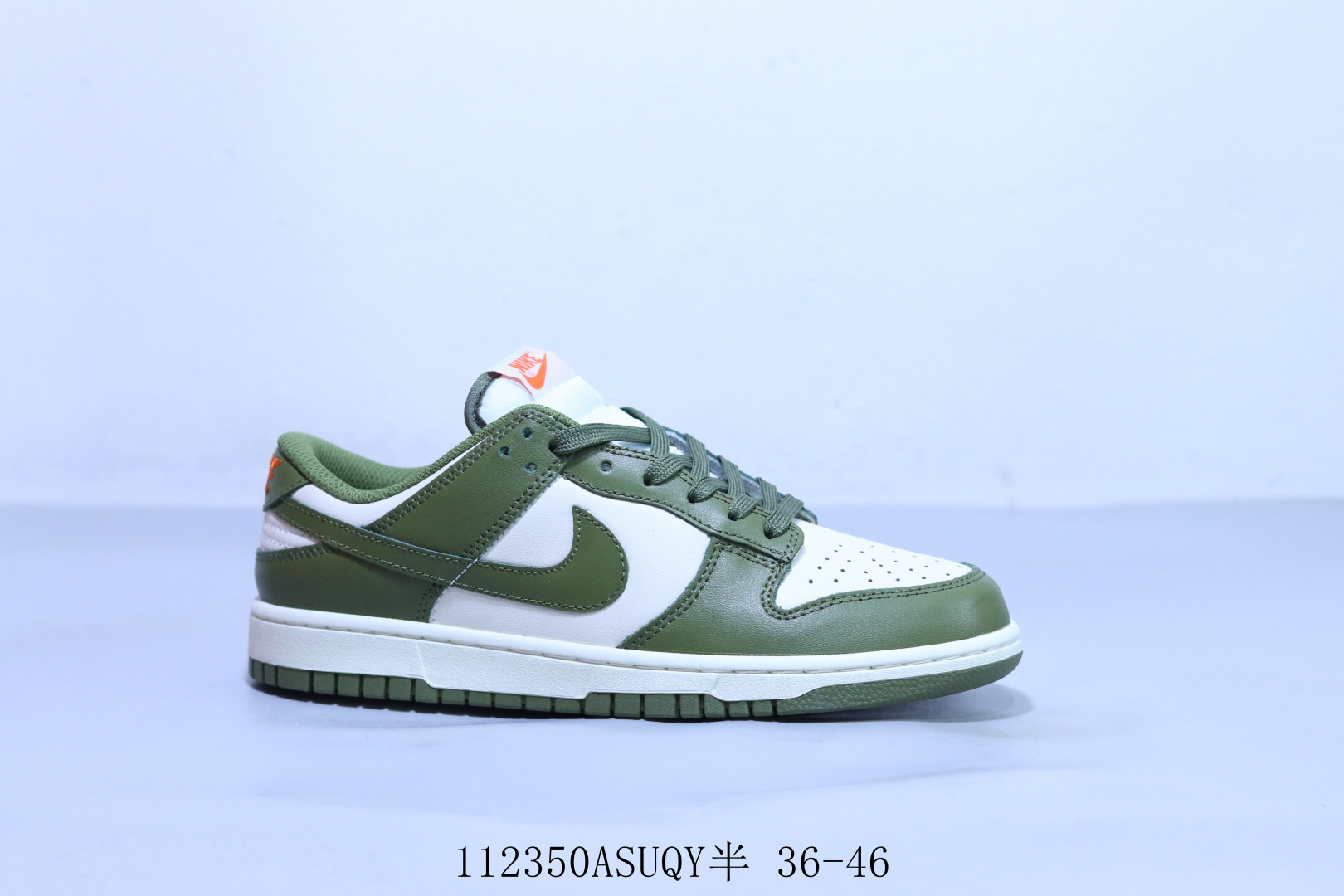 💰140
耐克  Nike SB Dunk Low Pro 复古低帮   休闲运动滑板板鞋 112350ASUQY半 36-46