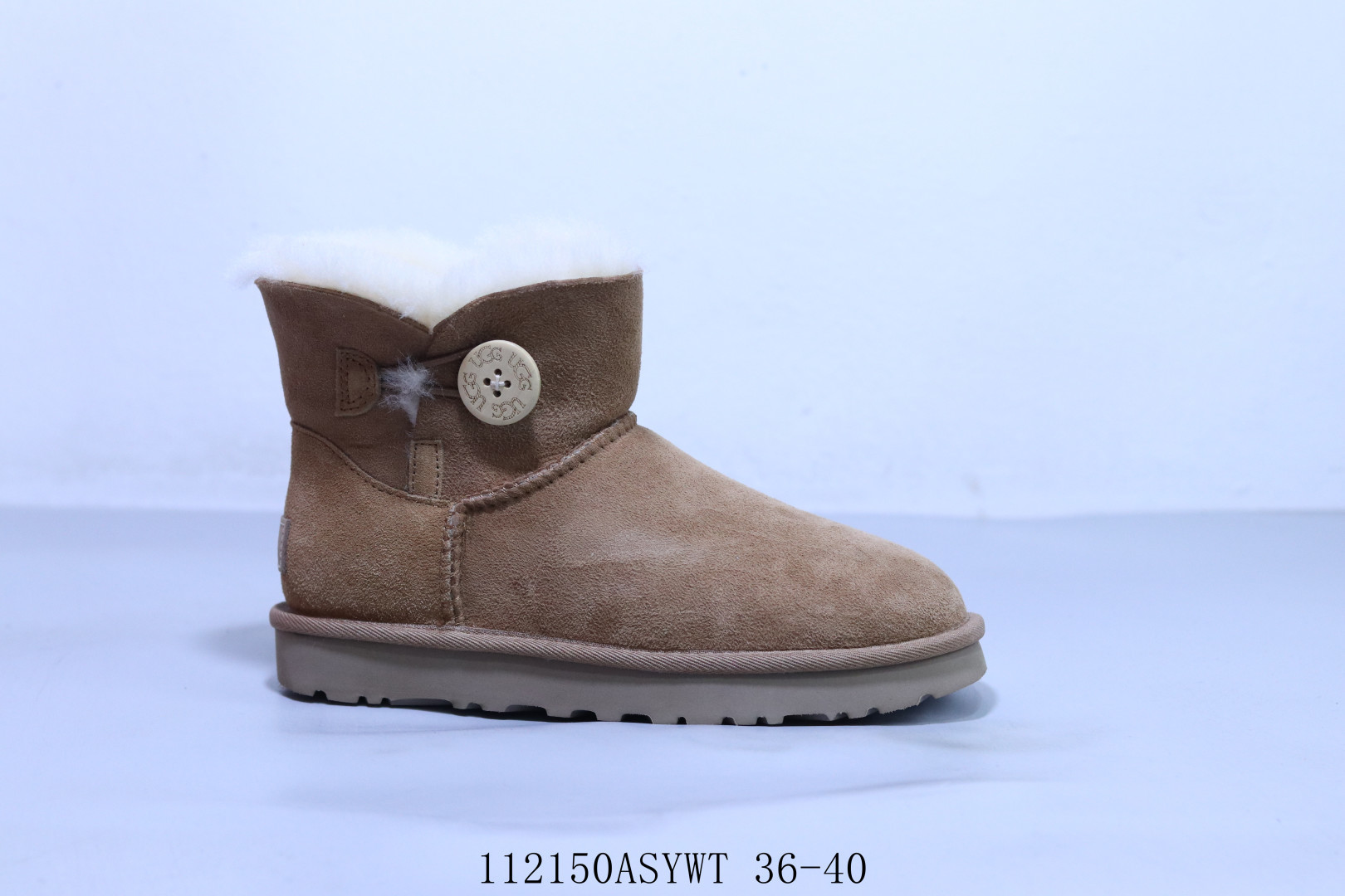 💰120
美国轻奢品牌UGG W NEUEL尼瓦尔系列秋冬新款防污系列包头平底休闲保暖毛毛舒适便鞋女鞋 中帮 木扣 112150ASYWT 36-40