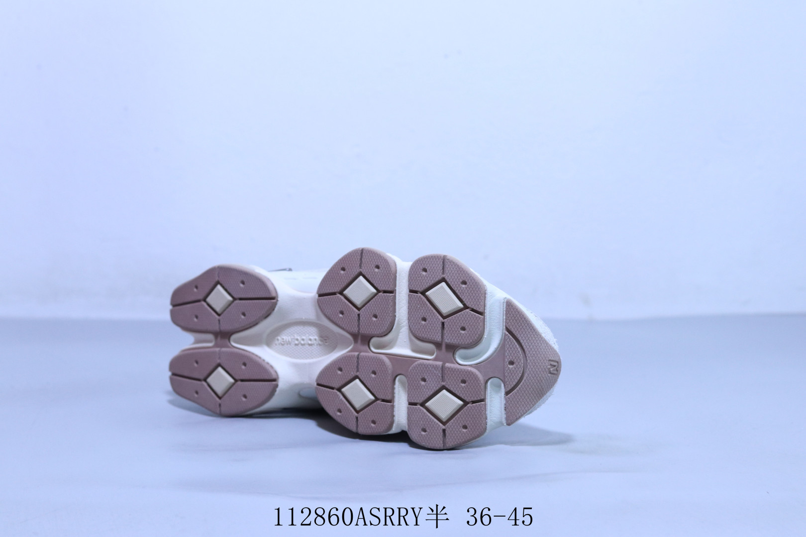 💰190
NB  新百伦JOE FRESHGOODS X NB9060限量复古联名老爹鞋 112860ASRRY半 36-45