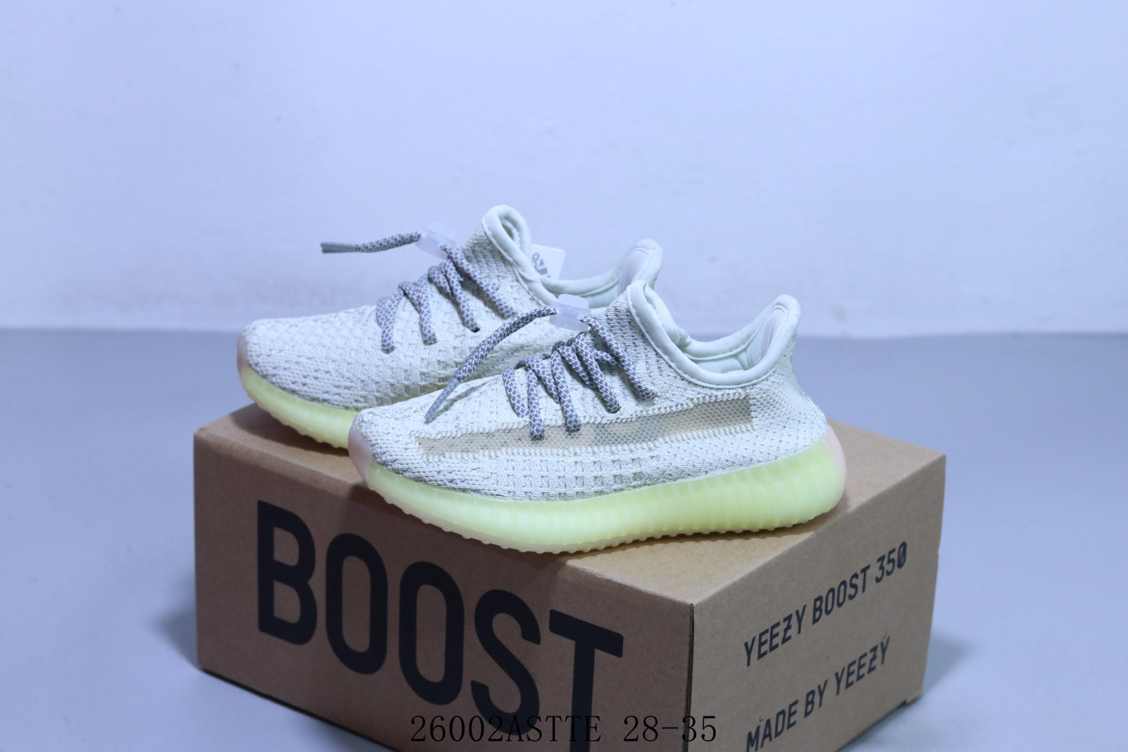 集合图💰70
童鞋！阿迪达斯 椰子350 /adidas YEEZY BOOST 350 V2  透气镂空真爆百搭轻便爆米花中底休闲运动慢跑鞋 26002ASTTE 28-35
