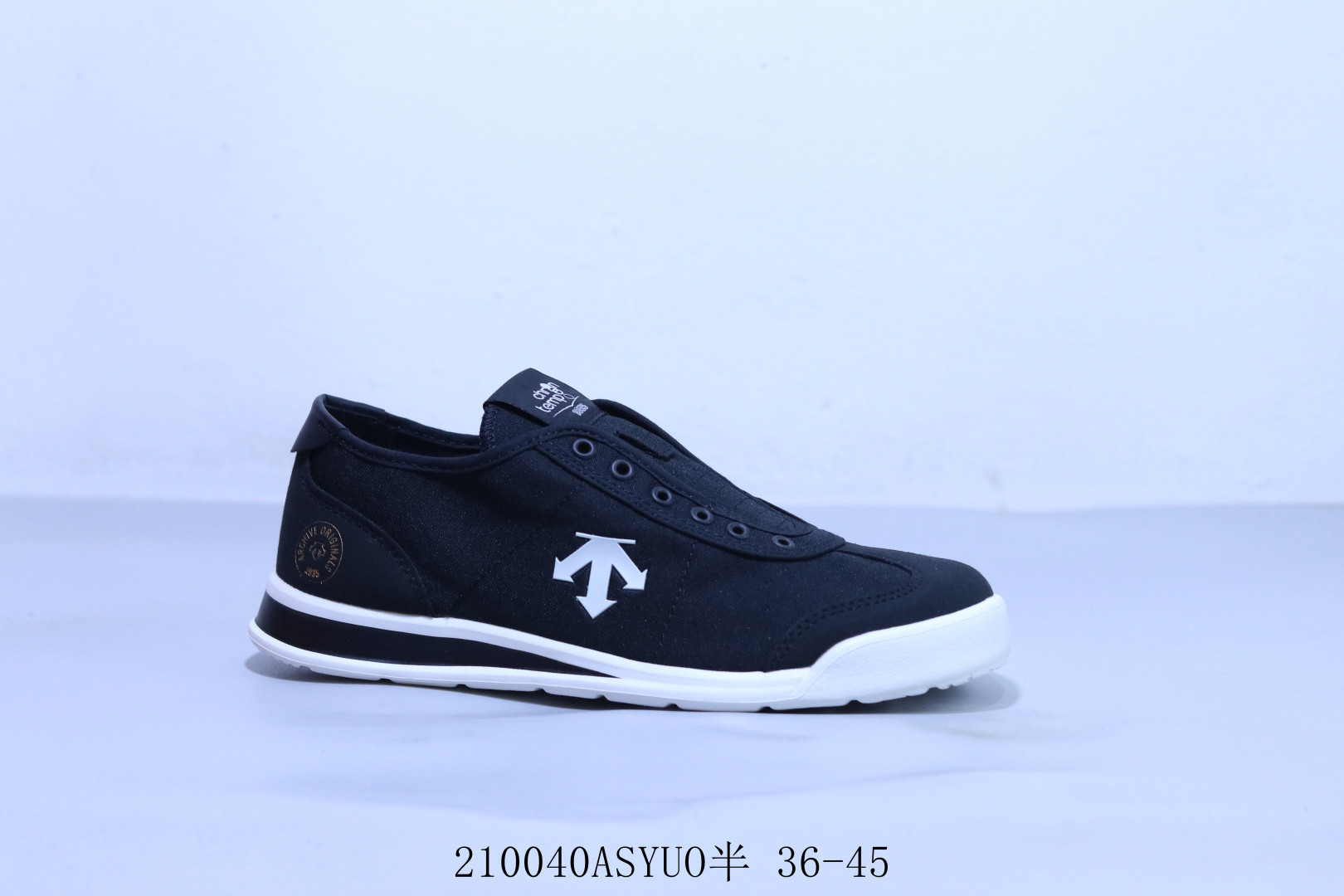 💰110 DESCENTE迪桑特CHRON系列男女同款CHRON TEMPO REPLICA运动休闲鞋帆布鞋 210040ASYUO半 36-45