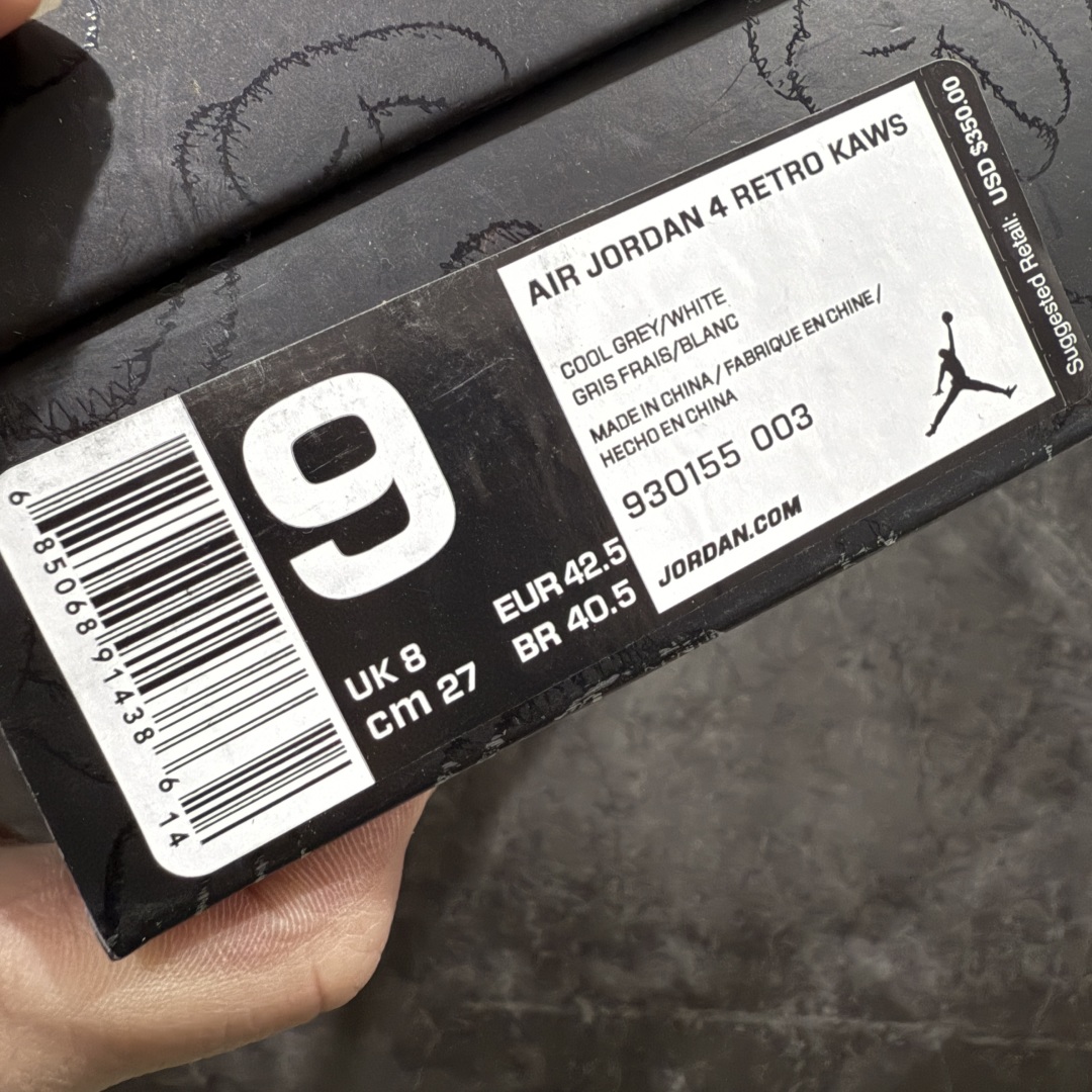 图片[9]-【原厂版本】KAWS x Air Jordan AJ4 \”Cool Grey\” 涂鸦联名酷灰 930155-003翻水经典  完美出货n顶级工艺复刻 无色差修正 夜光大底调试涂鸦、色卡与原版基本零差距 原厂麂皮定制高密度原厂电绣鞋面涂鸦 原盒原配原鞋拆解开发 原楦原纸板开发纯正四代版型 真实气垫 回弹反馈充足完美鞋楦打造 一切细节如图实拍 所见所得 原装头层皮冲裁Size：40 40.5 41 42 42.5 43 44 44.5 45 46 47.5 编码：DL480440-莆田鞋批发中心