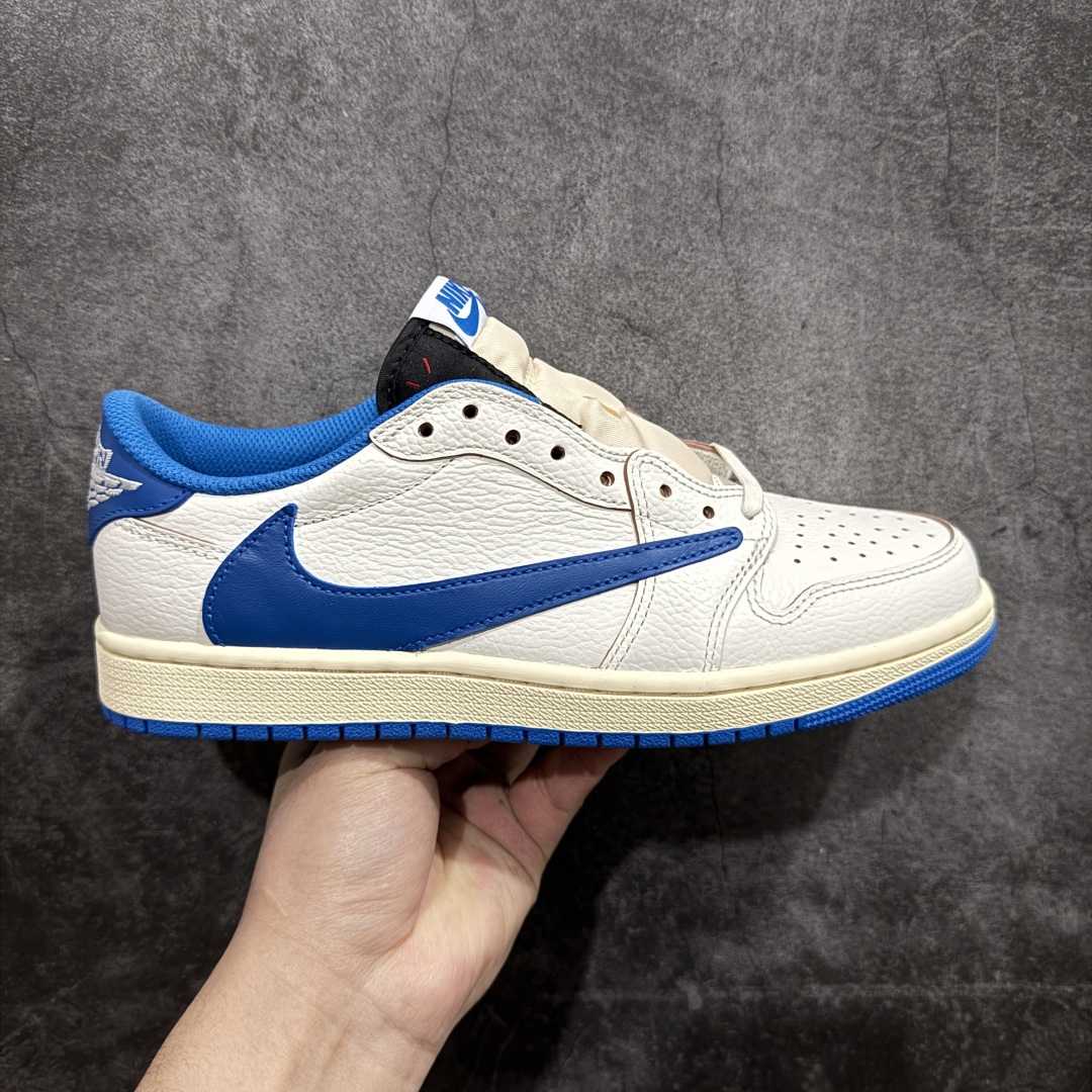 【GX纯原】Travis Scott x Air Jordan AJ1 Low OG SP TS联名倒钩低帮 白蓝 DM7866-104n知名大厂出品 纯原第一梯队版本产品品控稳定性领先行业 各方面均可对飙市面通货版nSZ原厂全套原楦原纸板冲刀磨具开发 原厂皮料加持原厂港宝加持定型后跟R度完美 同源原厂电绣 鬼脸飞翼针数密度立体效果一致 百分百一致原鞋 原厂拉帮工艺 针距密度一致 后跟弧度收口自然不对折 极致一眼正品既视感 进口玻璃冲刀皮料裁剪零毛边 全鞋电脑针车工艺 品控清洁度最高QC检验标准 免检产品 原厂订购鞋盒、鞋标、防尘纸、鞋撑、鞋带 追求极致的原厂味道SIZE：36-48.5 编码：X10400420-莆田鞋批发中心