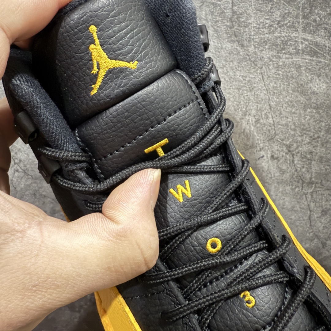 图片[6]-【TK至尊版】Air Jordan AJ12 Retro 潮流 中帮 复古篮球鞋 黑黄 130690-070nn一比一原厂皮 最正确的版型鞋盒 鞋盒标 芯片 更多12代的配色陆续出齐真真的做到市场12代天花板 国外强烈推荐版本外贸混卖专供品质国内专业外贸AJ大厂出品原厂楦头纸板 原厂皮料打造 原厂真碳板 内置气垫  尺码：40 40.5 41 42 42.5 43 44 44.5 45 46 47.5 编码：ZG480520-莆田鞋批发中心