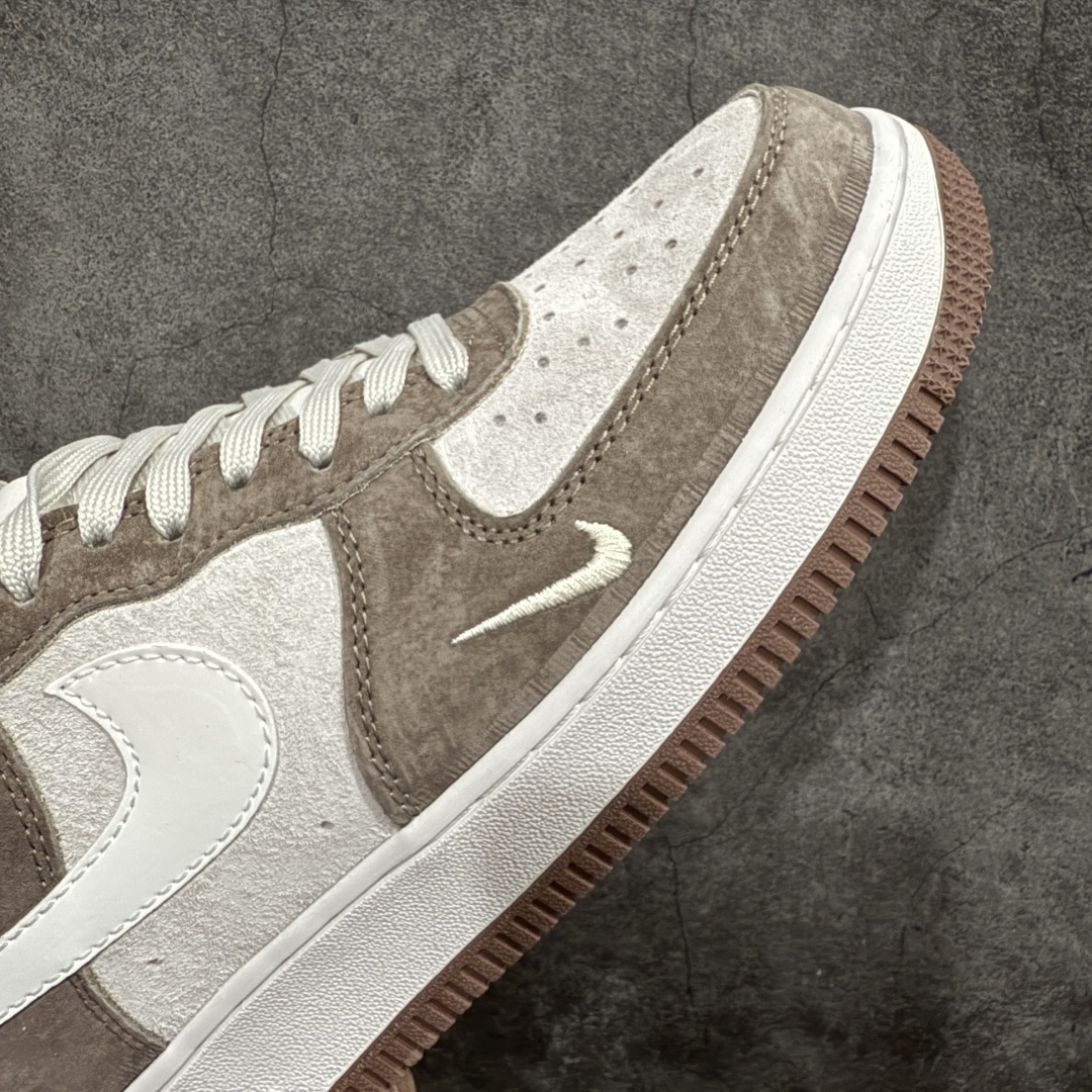 图片[6]-【公司级】海外限量发售！公司级NIke Air Force 1 \’07 Low “Bape联名——棕白勾”空军一号 低帮 运动鞋 休闲鞋 折边针车 工艺难度大 原楦头原纸板 原装鞋盒 定制五金配件 内置全掌气垫 原厂鞋底货号：KK1988-035 Size：36 36.5 37.5 38 38.5 39 40 40.5 41 42 42.5 43 44 44.5 45 编码：HXS310320-莆田鞋批发中心