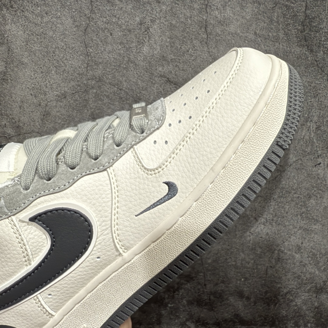 图片[6]-【定制版】海外限量发售！公司级NIke Air Force 1 \’07 Low “北面联名–米白灰勾灰底”空军一号 低帮 运动鞋 休闲鞋 折边针车 工艺难度大 原楦头原纸板 原装鞋盒 定制五金配件 内置全掌气垫 原厂鞋底货号：XZ6188-191 Size：36 36.5 37.5 38 38.5 39 40 40.5 41 42 42.5 43 44 44.5 45 编码：HXS310320-莆田鞋批发中心