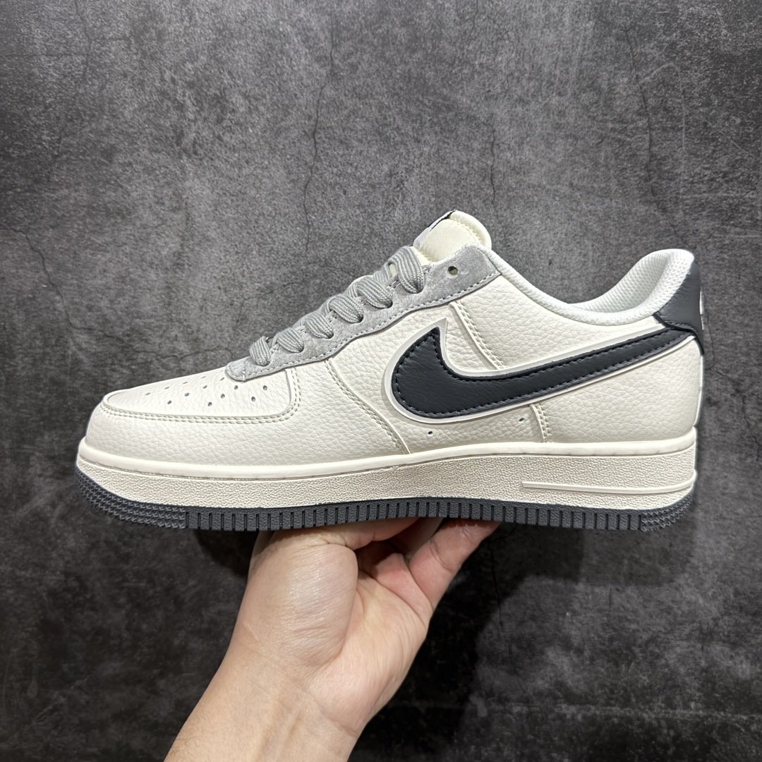 图片[2]-【定制版】海外限量发售！公司级NIke Air Force 1 \’07 Low “北面联名–米白灰勾灰底”空军一号 低帮 运动鞋 休闲鞋 折边针车 工艺难度大 原楦头原纸板 原装鞋盒 定制五金配件 内置全掌气垫 原厂鞋底货号：XZ6188-191 Size：36 36.5 37.5 38 38.5 39 40 40.5 41 42 42.5 43 44 44.5 45 编码：HXS310320-莆田鞋批发中心