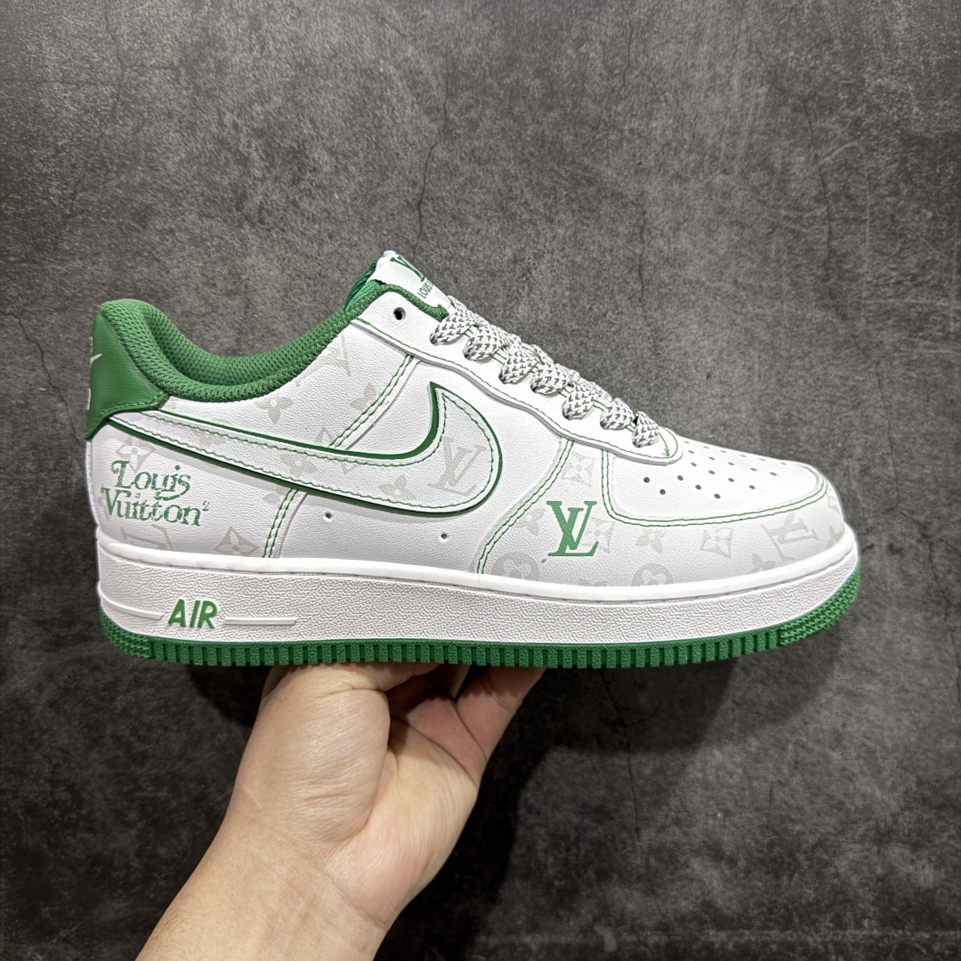 【公司级】NIke Air Force 1 \’07 Low “LV联名n空军一号 中帮 运动鞋 休闲鞋 折边针车 工艺难度大 原楦头原纸板 原装鞋盒 定制五金配件 内置全掌气垫 原厂鞋底 货号：BS8805-603 Size：36 36.5 37.5 38 38.5 39 40 40.5 41 42 42.5 43 44 44.5 45 编码：YB200210-莆田鞋批发中心