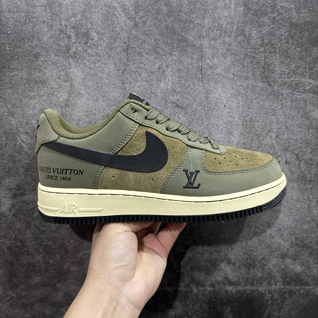 【公司级】NIke Air Force 1 \’07 Low “LV联名n空军一号 中帮 运动鞋 休闲鞋 折边针车 工艺难度大 原楦头原纸板 原装鞋盒 定制五金配件 内置全掌气垫 原厂鞋底 货号：BS8806-223 Size：36 36.5 37.5 38 38.5 39 40 40.5 41 42 42.5 43 44 44.5 45 编码：YB200210-莆田鞋批发中心