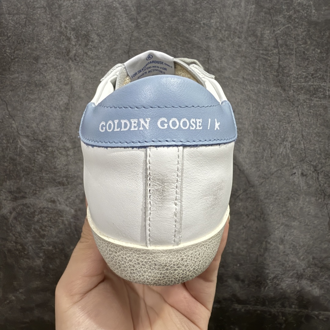 图片[4]-【海淘代购版】GGDB Golden Goose Super Star 闪耀明星系列百搭松糕做旧小脏鞋nn闪耀明星 低帮做旧顶级代购指定版本正确原盒 同步官方 全套代购配件及购物包装袋官方新款 完美精细做工 全手工打磨做旧 3厘米增高 Golden Goose 官网同步 多双正品拆解打版 鞋面原版定制牛皮（做旧精髓所在）内里定制毛巾料+意大利牛皮 独家开模乳胶垫 3.5cm内增高鞋垫可以拿出 手工打磨 包边组合大底 Size：35-40 编码：KH380420-莆田鞋批发中心