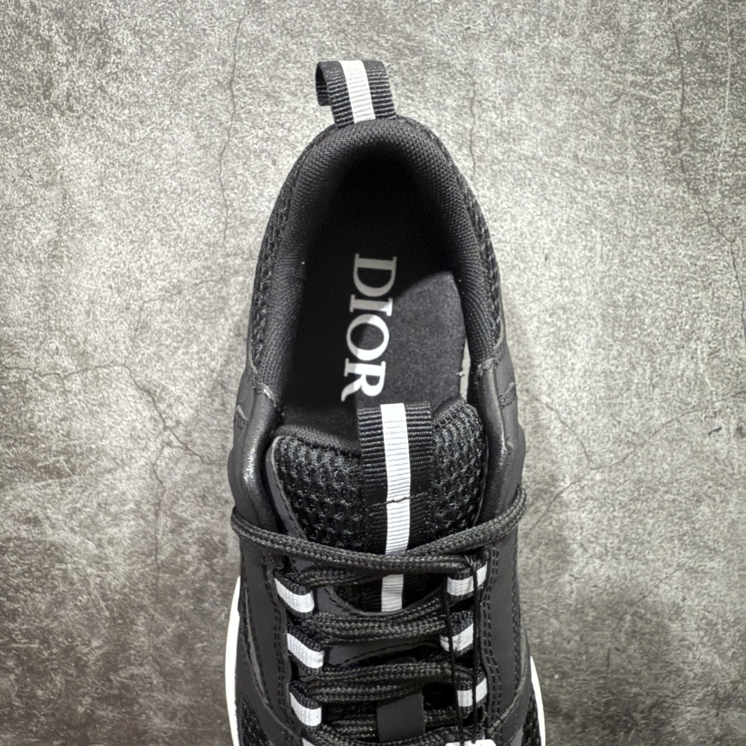 图片[6]-【广东纯原版本】Dior迪奥 Homme B22 Trainer Sneaker 系列复古厚底老爹风休闲运动慢跑鞋n配置专柜购物袋及配件(配置抗压快递外包牛皮纸壳 采用光滑牛皮革组合网织布面材质 正确吸汗网布贴合海玻璃CD压纹鞋垫独家开发TPU弹力中底组合TR光泽耐韧锯齿橡胶大底 这款单品从复古慢跑鞋汲取灵感 采用厚实的低帮设计 精选牛皮与网眼织物拼接鞋面 搭配黑白相间的刻花橡胶鞋底 侧面带有浮雕“CD”标志装饰n Size：38 39 40 41 42 43 44 45 46  编码：KH380400-莆田鞋批发中心