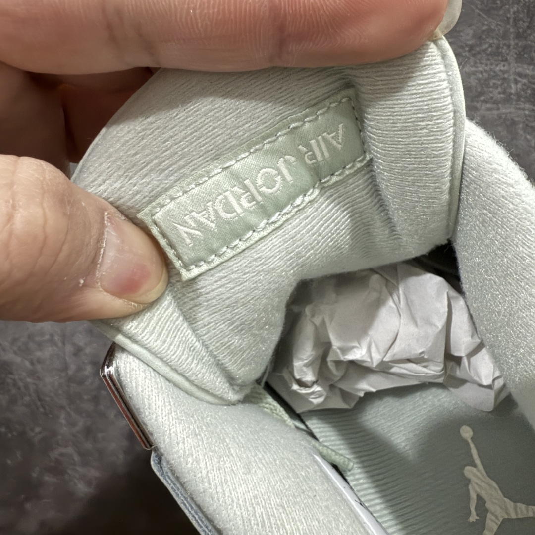 图片[7]-【莞产裁片版】Air Jordan AJ4 \”Seafoam\” 薄荷绿 HV0823-003n原鞋开发原楦原纸板同源开发完美呈现乔4的版型 内侧正确双色网格 还原细节原厂皮料 正确气垫颜色 正确网格工艺 正确拉帮工艺 全鞋原装材料制作 原档案原模具打造 支持全方位与正品对比  尺码：40.5 41 42 42.5 43 44 44.5 45 46 47.5 48.5 编码：BD470500-莆田鞋批发中心