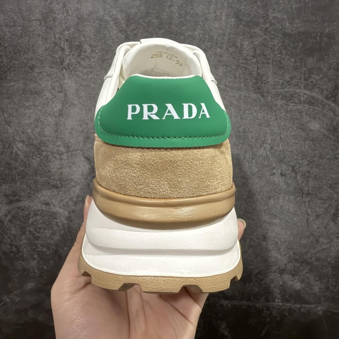 图片[4]-【广东纯原版本】意大利高奢品牌·普拉达Prada Cloudbust Thunder Low Sneakers 老爹百搭休闲运动鞋系列n#广东大厂品质 专柜同步 新款Prada Cloudbust Thunder运动鞋设计以雕塑感设计重新演绎PRADA男士风格，搭配牛反绒皮和轻质橡胶发泡鞋底，独具时尚个性风格。大气个性更潮更抢眼更追求档次，它将颠覆旧念，与您共度时尚潮人必备! 面料采用原版进口小牛皮 牛皮内里垫脚 橡胶发泡大底 轻便防滑耐磨 脚感舒适 款式耐看做工精细 配以简洁利落的鞋楦 彰显男人的果敢和硬朗Size：39-44（皮鞋码） 编码：TL430450-莆田鞋批发中心