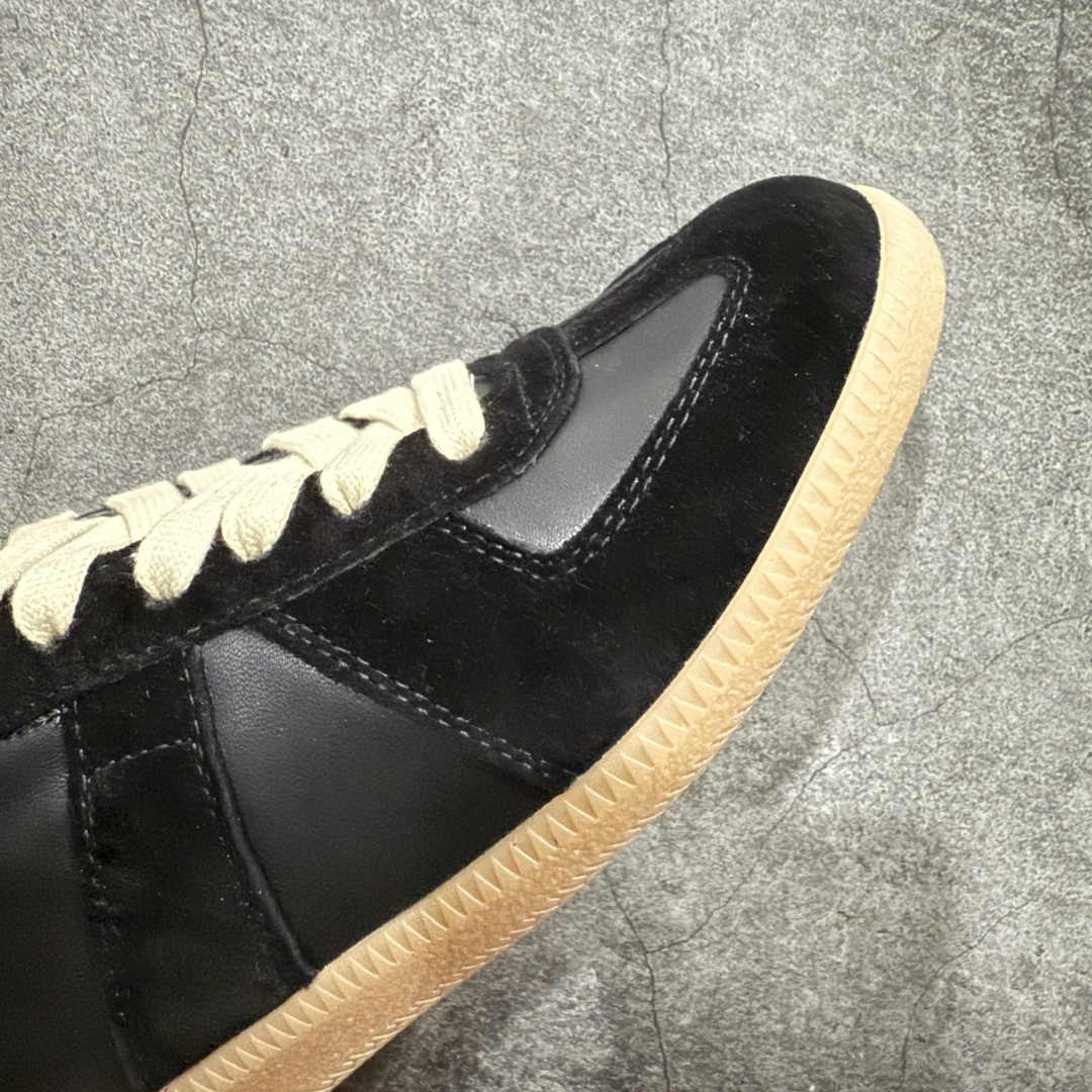 图片[6]-【全新莞产纯原】Maison Margiela MM6梅森马吉拉 Calfskin Replica 复古 德训 时尚板鞋 男女款广货新版本 飞机礼盒装 送礼高端大气n原版全套包装 配送精致白色礼盒网红单品 高端外贸 平台零售专供批次全头层软牛皮鞋面 头层羊皮内里n乳胶鞋垫 中底钢印 原版织唛 尺码：35 36 37 38 39 40 41 42 43 44  45 编码：PS350380-莆田鞋批发中心