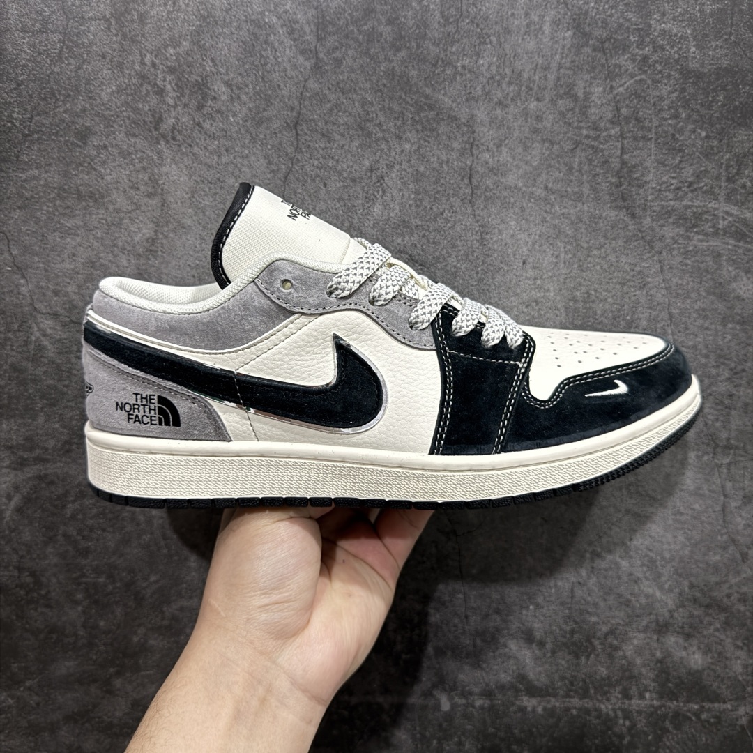 【定制版】Air Jordan 1 Low AJ1 乔1 北面联名-灰黑脚趾 高端定制 低帮复古篮球鞋rn#定制鞋盒 大厂纯原品质出货 超高清洁度 皮料切割干净无任何毛边 细节完美 r 货号：XX3318-512 尺码：36 36.5 37.5 38 38.5 39 40 40.5 41 42 42.5 43 44 44.5 45  编码：HXS320340-莆田鞋批发中心