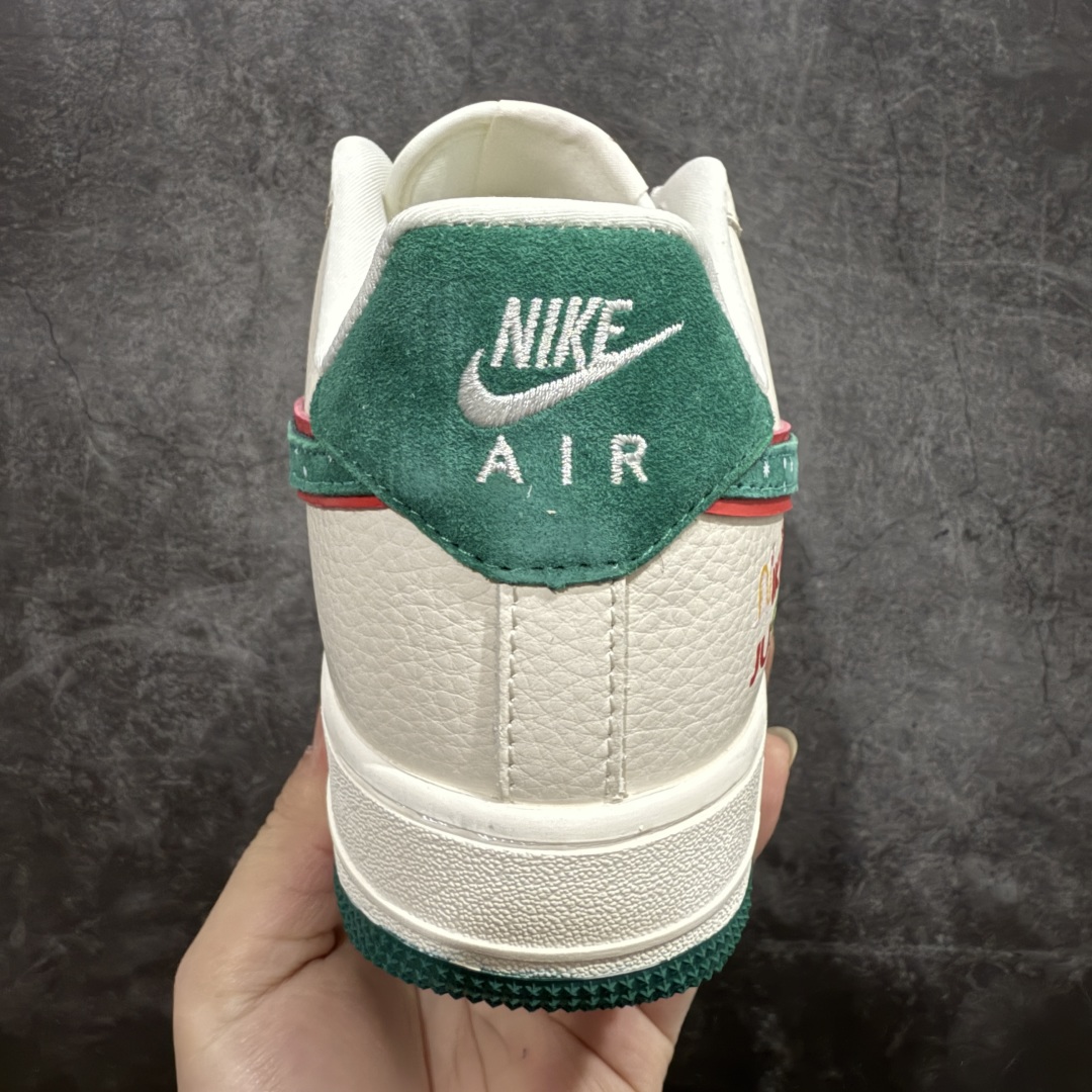 图片[4]-【定制版】海外限量发售NIke Air Force 1 \’07 Low “Just联名——圣诞树”空军一号 低帮 运动鞋 休闲鞋 折边针车 工艺难度大 原楦头原纸板 原装鞋盒 定制五金配件 内置全掌气垫 原厂鞋底货号：DF0188-034 Size：36 36.5 37.5 38 38.5 39 40 40.5 41 42 42.5 43 44 44.5 45 编码：HXS310320-莆田鞋批发中心