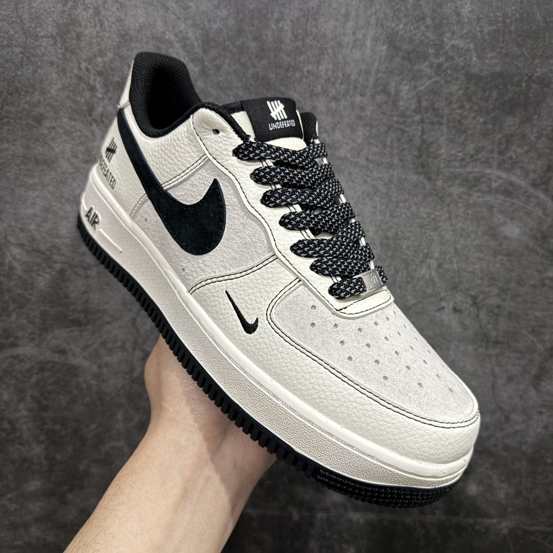 图片[3]-【公司级】Nk Air Force 1\’07 Low UN联名-猪八米黑线 空军一号 低帮休闲板鞋 BB7518-017rn原楦头原纸板 原装鞋盒 定制五金配件 内置全掌气垫 原厂鞋底 r 尺码：36 36.5 37.5 38 38.5 39 40 40.5 41 42 42.5 43 44 44.5 45  编码：HXS310320-莆田鞋批发中心