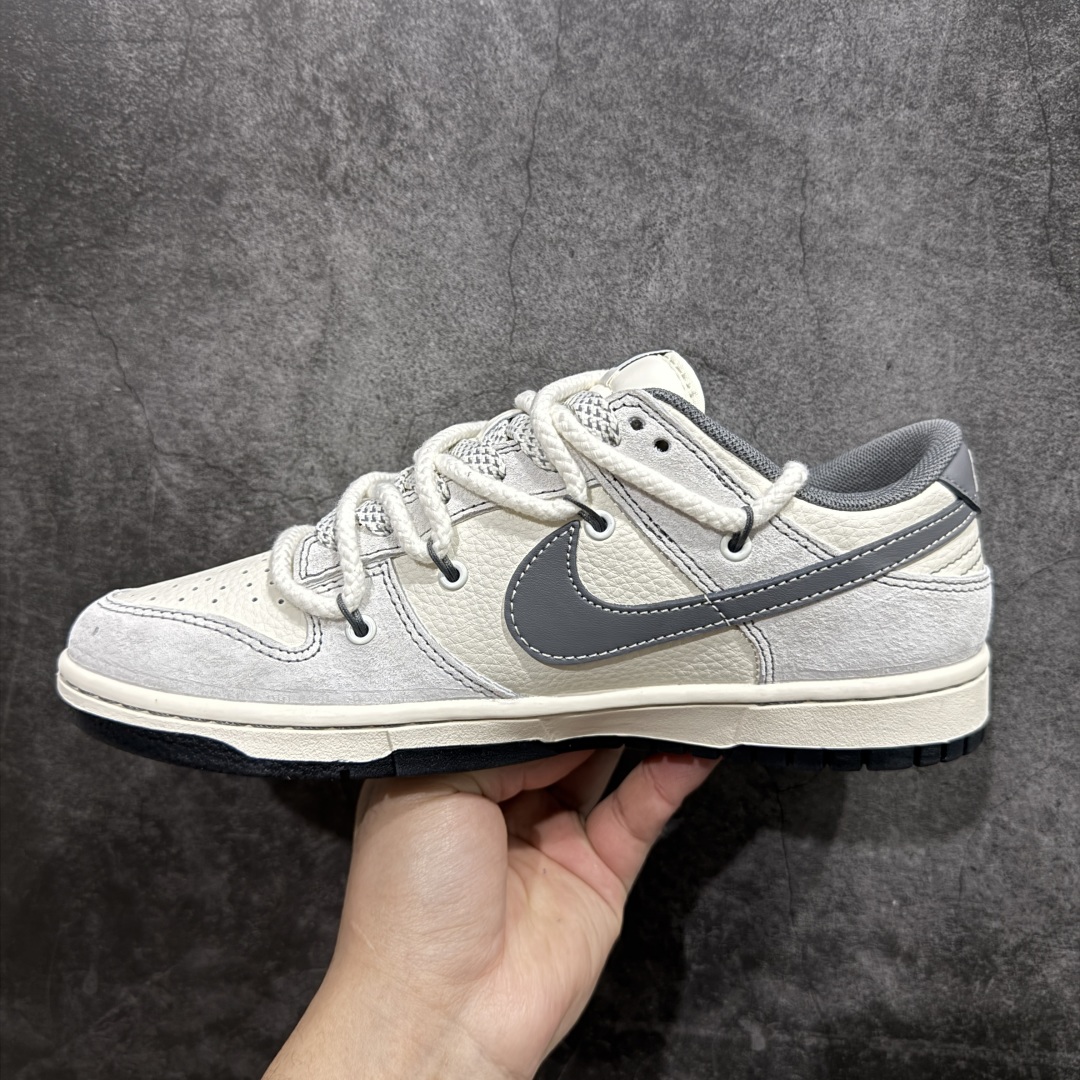 图片[2]-【定制版】Nk SB Dunk Low 北面 x Sup联名 米灰灰勾 周年高端定制 低帮休闲板鞋 YX5066-230rn#定制鞋盒 大厂纯原品质出货 超高清洁度 皮料切割干净无任何毛边 细节完美 r 尺码：36 36.5 37.5 38 38.5 39 40 40.5 41 42 42.5 43 44 44.5 45  编码：HXS340360-莆田鞋批发中心