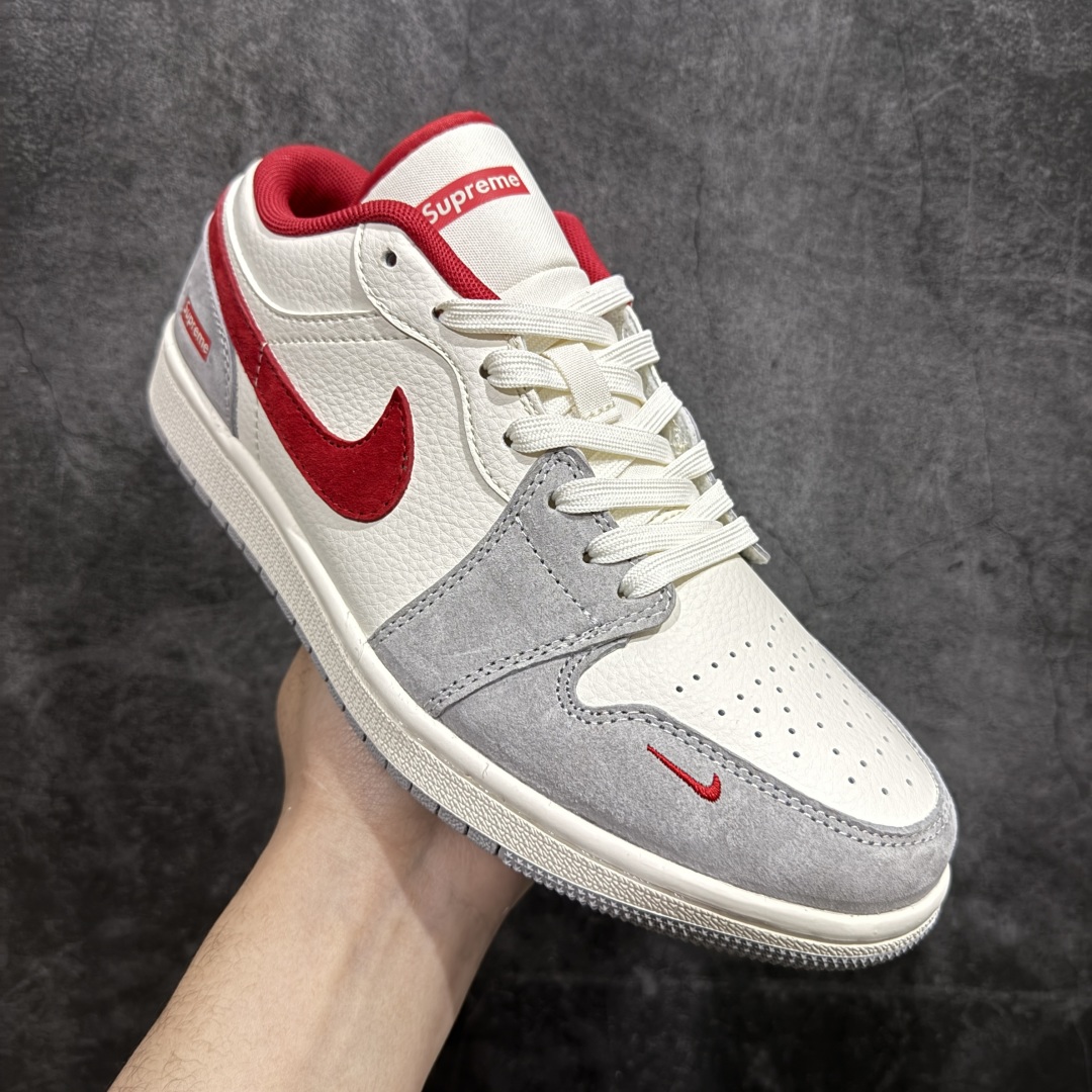 图片[3]-【定制版】Air Jordan 1 Low AJ1 乔1 Supreme联名-白灰红勾 高端定制 低帮复古篮球鞋 #定制鞋盒 大厂纯原品质出货 超高清洁度 皮料切割干净无任何毛边 细节完美 货号：SJ9950-024  尺码：36 36.5 37.5 38 38.5 39 40 40.5 41 42 42.5 43 44 44.5 45 编码：HXS320340-莆田鞋批发中心