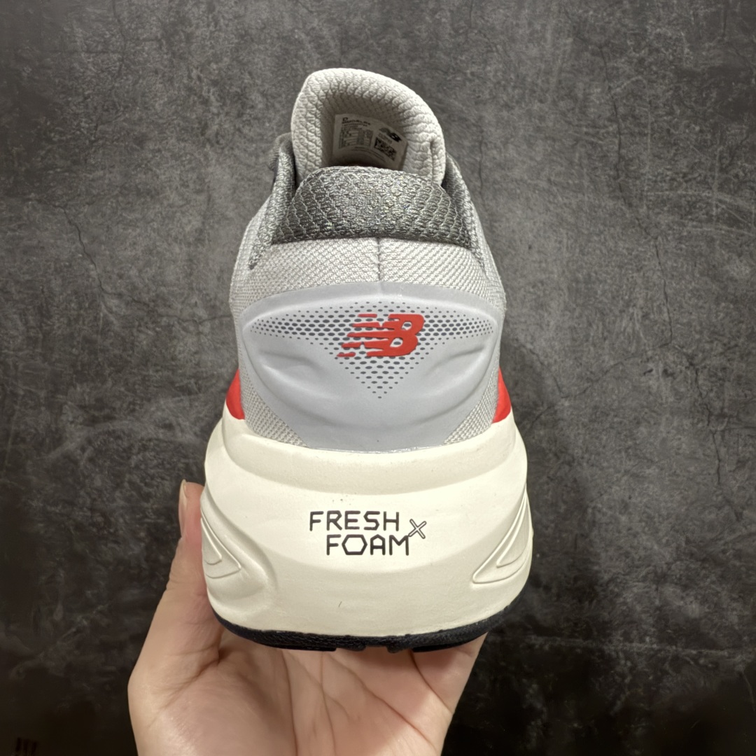 图片[4]-【纯原版】New Balance NB Fresh Foam Evoz V6 舒适耐磨低帮跑步鞋纯原版本受到Fresh Foam舒适骑行的启发跑鞋将毛绒舒适感提升到一个新的水平这款鞋旨在提供我们柔软 缓震的足底体验采用FreshFoam技术可平衡巅峰性能和一流的缓震性能货号: MMORLR6 尺码：36-45 编码：MG260280-莆田鞋批发中心