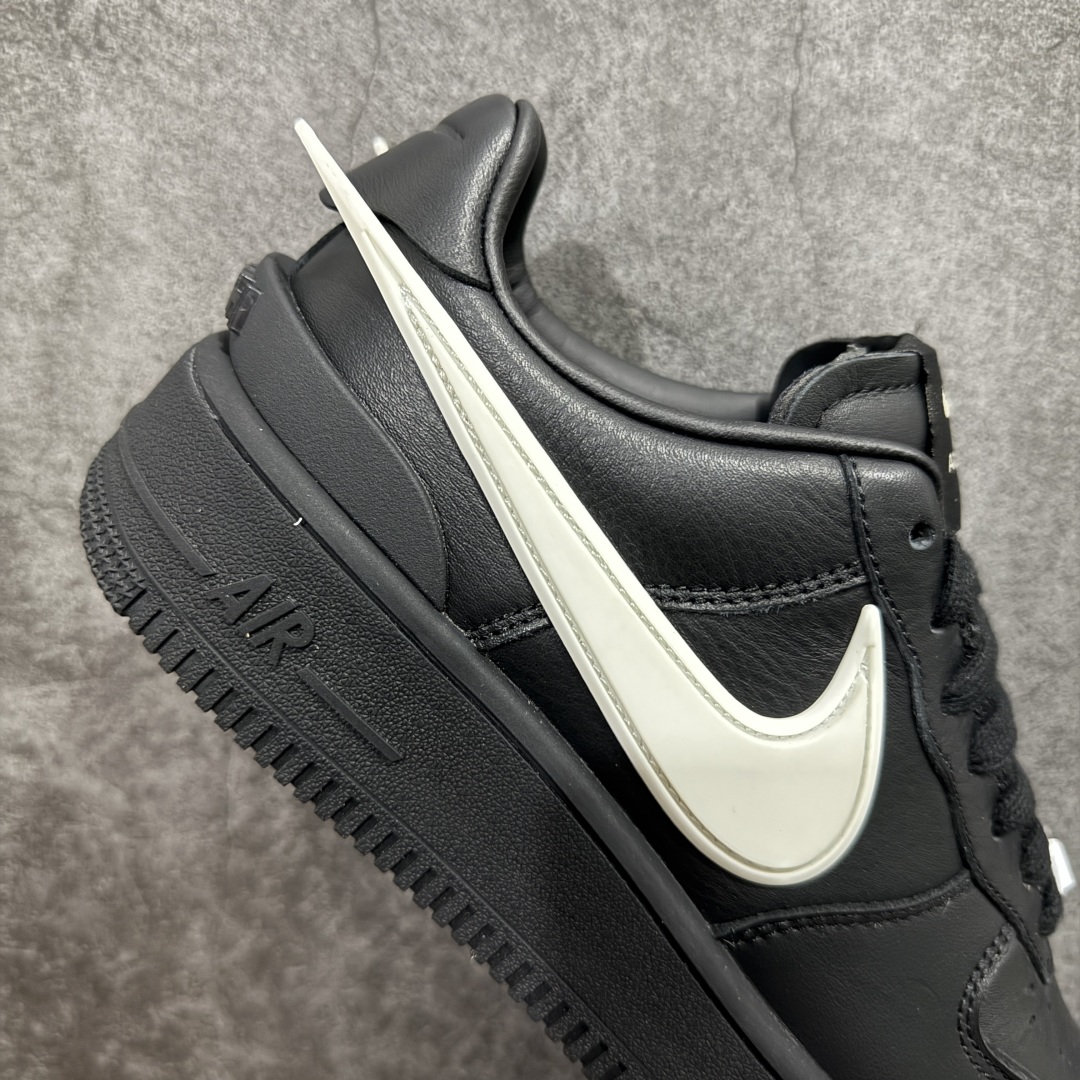 图片[7]-【纯原M版】Ambush x AF1 Air Force 1 Low 空军一号低帮运动板鞋 联名大钩黑白 DV3464-001nn独家正确版 完美出品 高端外贸 零售客户首选   AMBUSH X AF1 Low 联名款 米白第一色已入库 后续配色陆续出 官方4色 顶流 原鞋开版 耗时3个月匠心打造 原厂进口纳帕皮料 人工甩皮 全新正确RB原大底 上手上脚复刻正品质感【 拒绝市面黑心工厂虚标高价 】nSIZE: 36-48.5 编码：GQ370400-莆田鞋批发中心