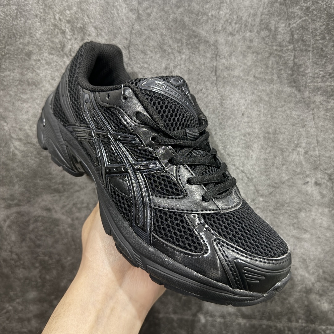 图片[3]-【纯原福利】Asics Gel-1130 亚瑟士系列低帮复古休闲运动慢跑鞋n亚瑟士1130  系列 6色 纯原  工厂年底资金压力 回血过年 特价清一波‼️整双鞋在鞋面部分选用网眼布与皮革相互连接，在鞋面银色金属质感的线条中，ASICS 品牌标志性的虎爪 Logo 出现在鞋身侧面，既展现出复古美感，又加深了整双鞋的层次感。搭载着 Ortholite 鞋垫，之后再辅以 GEL 缓震胶中底和耐磨大底，在提升上脚舒适性的同时，在缓震脚感以及耐磨抓地力方面也能满足日常运动需求。 尺码：36 37 37.5 38 39.5 40 40.5 41.5 42 42.5 43.5 44 45 编码：WE180190-莆田鞋批发中心