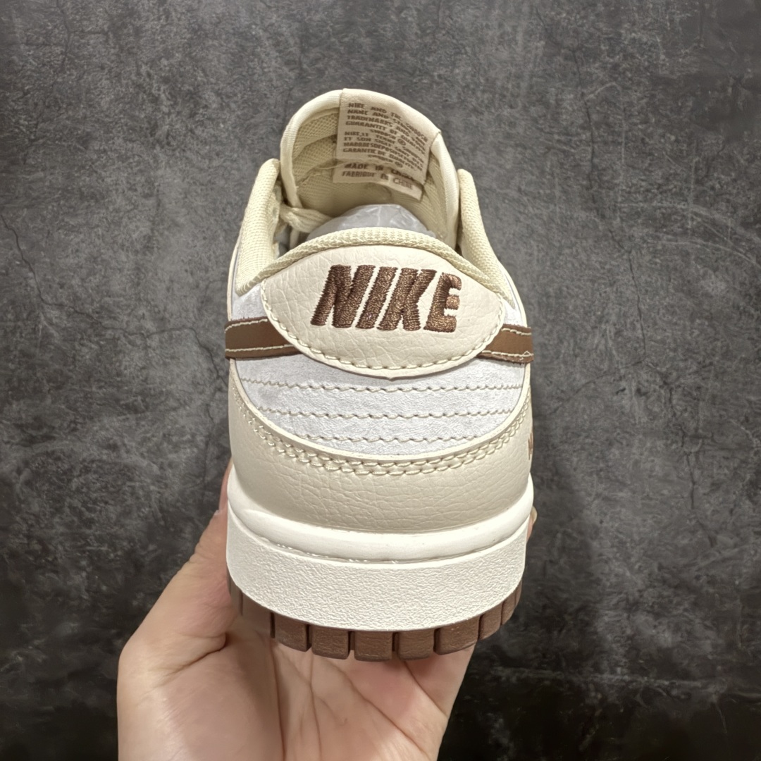 图片[4]-【定制版】NIKE SB Dunk Low x The North Face 米棕小钩n公司级出品 极力推荐n原装头层材料 独家版型蒸餾加工n帶來的是更好的视觉和脚感体验n大厂纯原品质出货 清洁度 电绣工艺皮料切割干净无任何毛边 细节完美官方货号：XX9932 032 尺码： 36 36.5 37.5 38 38.5 39 40 40.5 41 42 42.5 43 44 44.5 45 编码：CC280300-莆田鞋批发中心