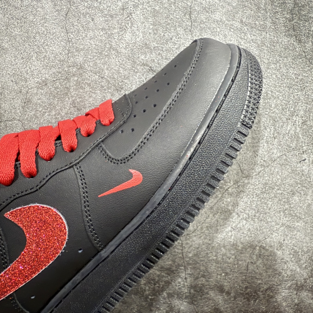 图片[6]-【公司级】Nike Air Force 1 Low “Just Do It”联名黑红 空军一号低帮运动休闲板鞋 原楦头原纸板 打造纯正空军版型#专注外贸渠道 全掌内置蜂窝气垫 #原盒配件 原厂中底钢印、拉帮完美货号：CW2288-025 尺码：36 36.5 37.5 38 38.5 39 40 40.5 41 42 42.5 43 44 44.5 45 编码：LF290300-莆田鞋批发中心