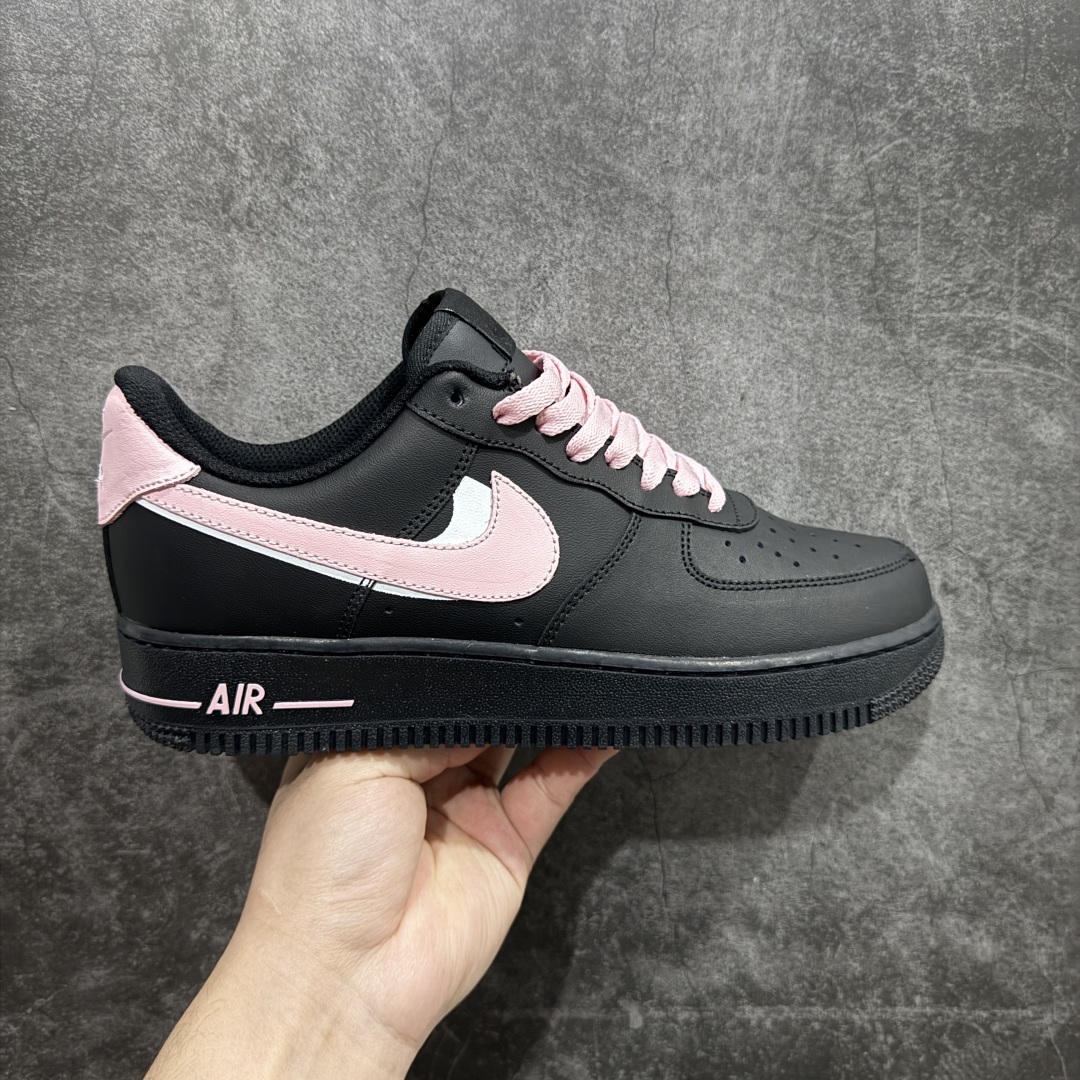 【公司级】Nike Air Force 1 Low 07 黑粉双钩n原楦头原纸板 打造纯正低帮空军版型 专注外贸渠道 全掌内置蜂窝气垫原盒配件 原厂中底钢印、拉帮完美官方货号：CW2288 028 Size：36 36.5 37.5 38 38.5 39 40 40.5 41 42 42.5 43 44 44.5 45 编码：LF290300-莆田鞋批发中心