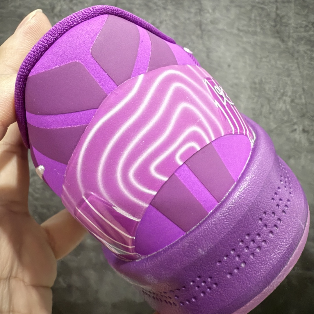 图片[2]-【GX纯原】Kobe 8 protro Eybl Promo 科比8代 顶级gx版紫白色 男子实战篮球鞋 威尼斯海滩 FQ3548-001n完美复刻公司货  React科技鞋垫加持 实战配置直接拉满 原楦纸板开发 鞋身流线型、后跟塑形 区分土肥圆 原厂针织鞋面一针一线匹配原版 全身鞋材卡料色独家定制 唯一万针立体刺绣SWOOSH 真实底模最大50.5 实战利器 专供海外市场 独立原厂模具 首批不拼图大几率过验 亲测已过 支持各种高强度实战 无需担心 补货周期极长 脚宽建议买大半码 科比系列前掌偏窄 支持七天无理由退换  尺码: 40 40.5 41 42 42.5 43 44 44.5 45 45.5 46 47.5 48.5 49.5 50.5 编码：SL440470-莆田鞋批发中心