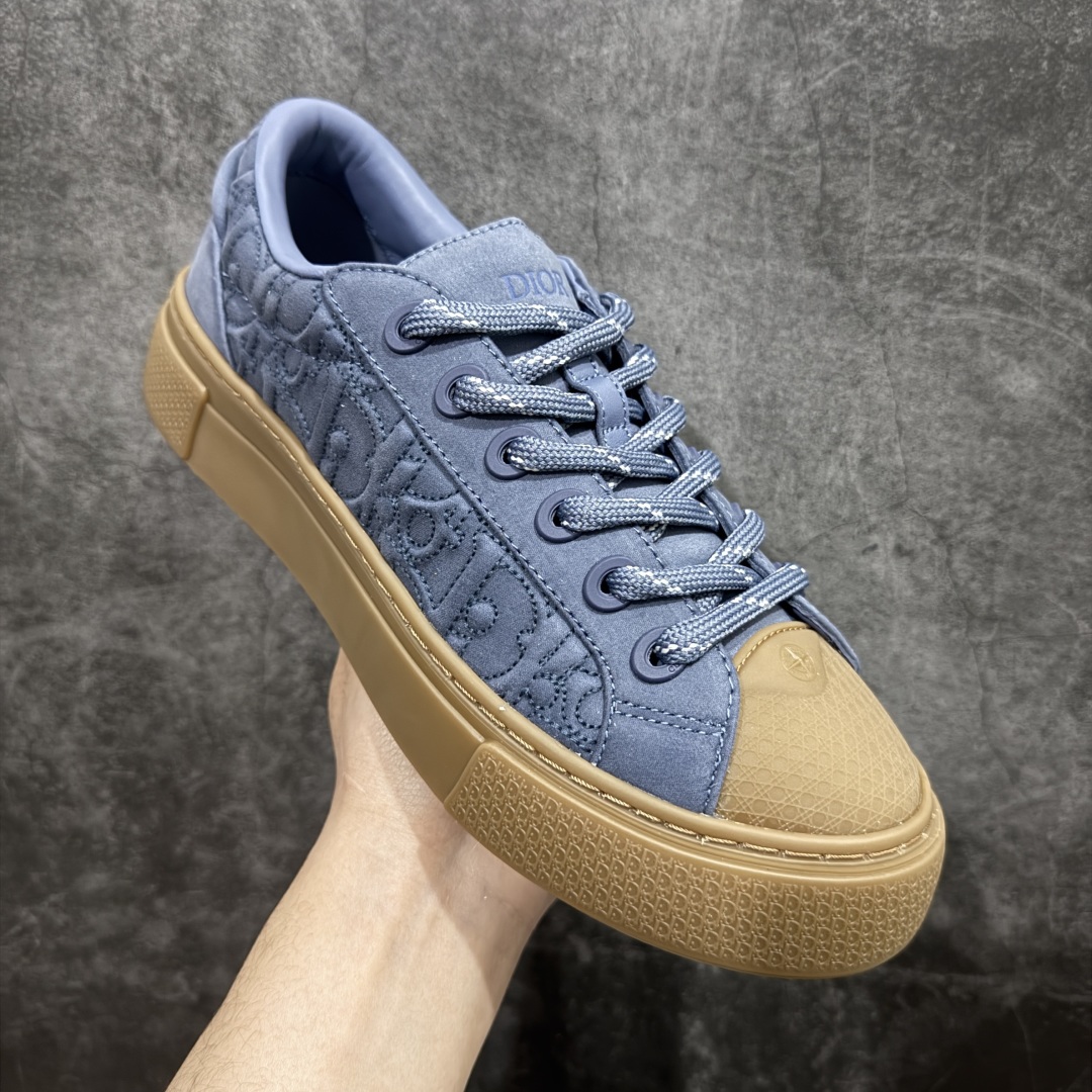 图片[3]-【总裁版本】Stone Island x Dior B33 Tennis Do Cotton 石头岛迪奥联名复古休闲板鞋 Dior B33 迪奥印花系带时尚运动板鞋网球鞋 全套原厂新版原纸板楦头开发 原厂特供皮料加持 原档数据大底 高频字母排版细节 还原 Zp 高端零售特供批次 2023秋季新品 彰显非凡的精湛工艺 重新诠释经典的网球鞋 时尚的廓形突显厚实感 采用全新的拉绒马海毛针织面料 突显柔软触感与富有层次感的流行色彩 搭配棕色绒面革镶片提升格调 别具一格的加垫鞋舌点缀以压花效果Dior标志 后侧点缀以Dior 30Avenue Montaigne标志 可为各式休闲造型增添时尚气质  尺码：40 41 42 43 44 45 46 编码：NM400430-莆田鞋批发中心