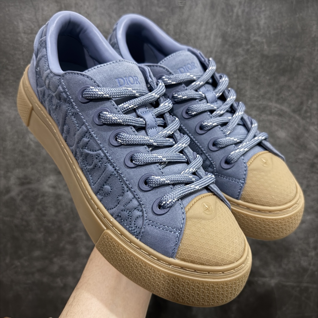 【总裁版本】Stone Island x Dior B33 Tennis Do Cotton 石头岛迪奥联名复古休闲板鞋 Dior B33 迪奥印花系带时尚运动板鞋网球鞋 全套原厂新版原纸板楦头开发 原厂特供皮料加持 原档数据大底 高频字母排版细节 还原 Zp 高端零售特供批次 2023秋季新品 彰显非凡的精湛工艺 重新诠释经典的网球鞋 时尚的廓形突显厚实感 采用全新的拉绒马海毛针织面料 突显柔软触感与富有层次感的流行色彩 搭配棕色绒面革镶片提升格调 别具一格的加垫鞋舌点缀以压花效果Dior标志 后侧点缀以Dior 30Avenue Montaigne标志 可为各式休闲造型增添时尚气质  尺码：40 41 42 43 44 45 46 编码：NM400430-莆田鞋批发中心