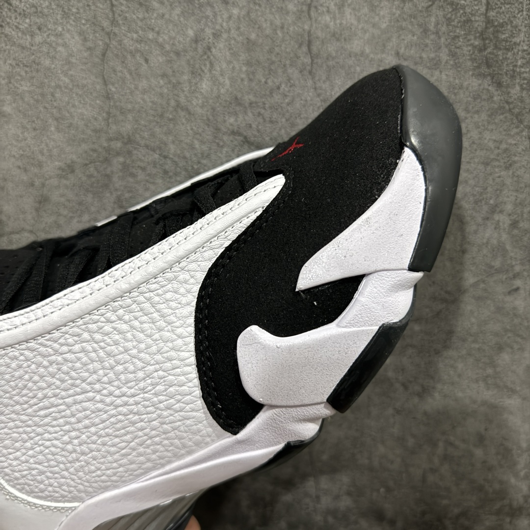 图片[6]-【XP纯原】Air Jordan AJ14 “Black Toe” 2024版本 黑白熊猫！nn外贸特供批次 原楦原档案数据开模打造 原厂中底拉帮钢印 原盒原配 以法拉利 550 Maranello 为设计灵感 类似跑车的全新流线鞋型 鞋头的麂皮与鞋身的荔枝皮相结合 最具代表性的黑红配色 中底内侧开创性的透气孔设计 看起来与跑车的进气口如出一辙 盾牌造型更能让人们直接想到法拉利的 LogoSIZE：40.5 41 42 42.5 43 44 44.5 45 46 47.5 货号：487471-160 编码：X1500520-莆田鞋批发中心