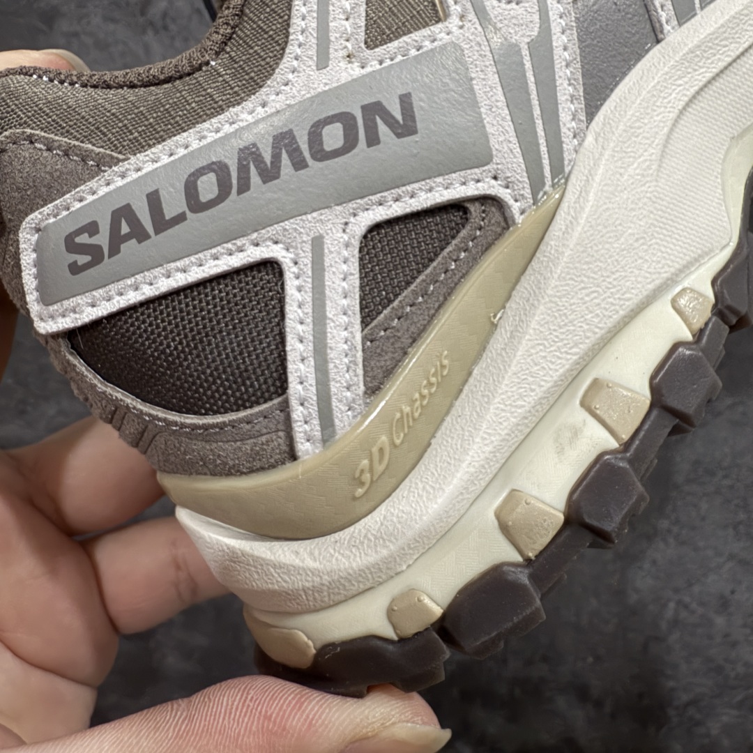 图片[3]-【绿x版】SALOMON XA Pro 3D ADV萨洛蒙潮流越野机能户外功能鞋 灰褐色淡绿色杏色 477920新配色出货nnn纯原外贸平台特供订单 耗时半年巨作 全套原纸板楦头开发 原厂特供网布配套加持 确保原汁原味 完美呈现版型 原档数据独家私模五层组合大底 男女鞋同步官方开发至46.5 原装Ortholite轻量化鞋垫 中底布带钢印编号 原厂TPU锁扣 进口港宝加持 后跟自然饱满 还原公司包裹性 鞋面采用SENSIFT贴合技术 全方位贴合包裹脚型 鞋跟部鞋底牵引设计 提供强大的抓地性能 更适应野外崎岖不平的道路 其3D ADVANCED CHASSIS底盘 材料轻量大化 钉齿设计更具稳定性 防护性 鞋底易磨损区运用CONTAGRIP高耐磨材料 应对城市硬质路面长距离跑考验  尺码：36 36.5 37.5 38 38.5 39 40 40.5 41 42 42.5 43 44 44.5 45 46 46.5 编码：SLM340360-莆田鞋批发中心