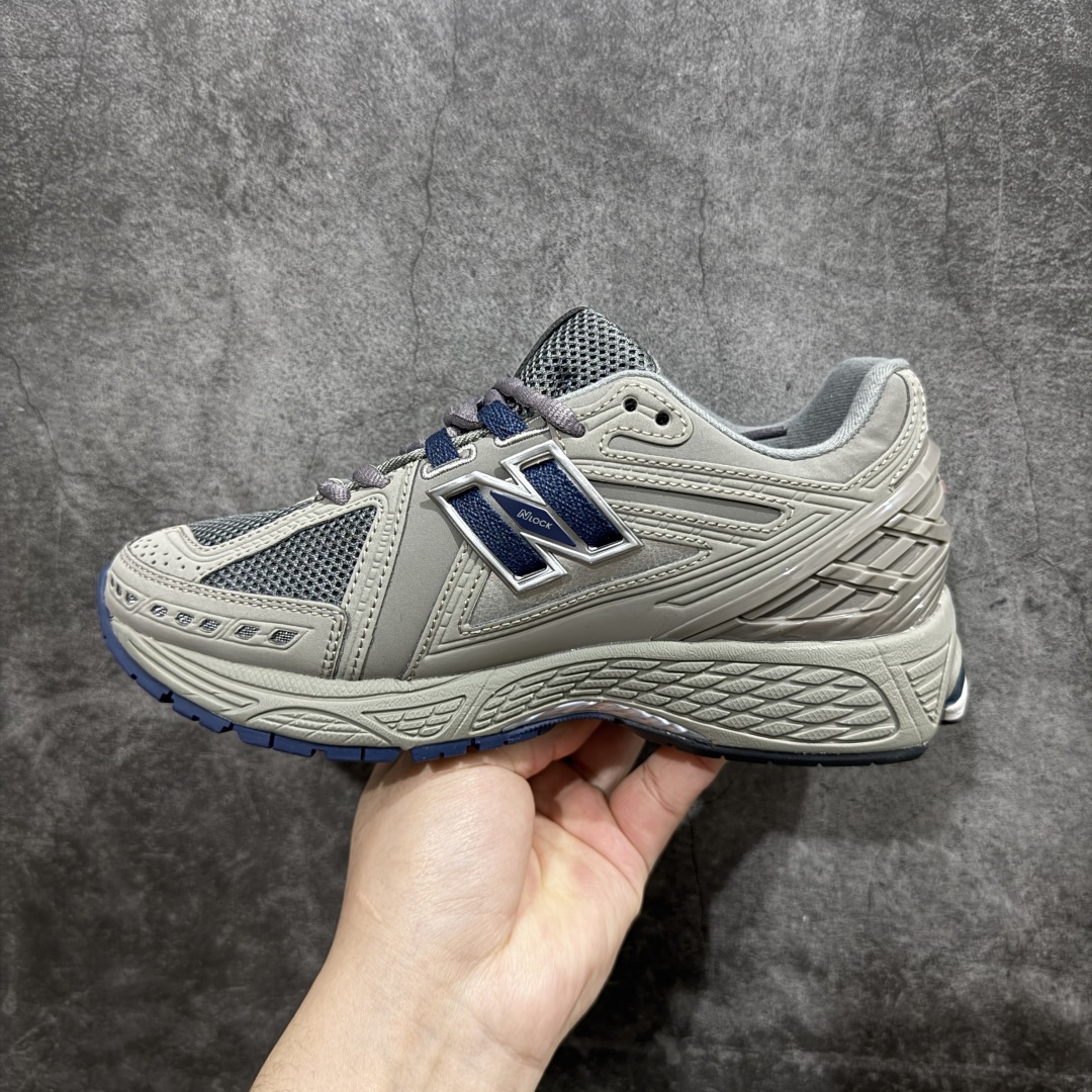 图片[2]-【GS纯原】新百伦 New Balance M1906系列 复古运动鞋单品宝藏老爹鞋 M1906RBn作为NB最经典的档案鞋型之一，与2002一样，1906有着NB最成熟的技术加持和复古款式，而本次推出的版本参照2002r的定位，相信会在性价两端做出权衡。单从造型上来看，依旧是vibe风格，味道很正，细节也很酷，这双1906r无疑必能打入复古跑鞋爱好者的年度鞋款名录。 尺码：36-45半 编码：GQ250280-莆田鞋批发中心