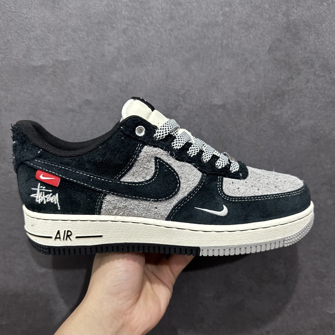 【定制版】Nk Air Force 1\’07 Low 斯图西联名 黑灰双色底 空军一号低帮休闲板鞋 SJ6698-017rn#原楦头原纸板 原装鞋盒 定制五金配件 内置全掌气垫 原厂鞋底 r 尺码：36 36.5 37.5 38 38.5 39 40 40.5 41 42 42.5 43 44 44.5 45  编码：HXS310320-莆田鞋批发中心