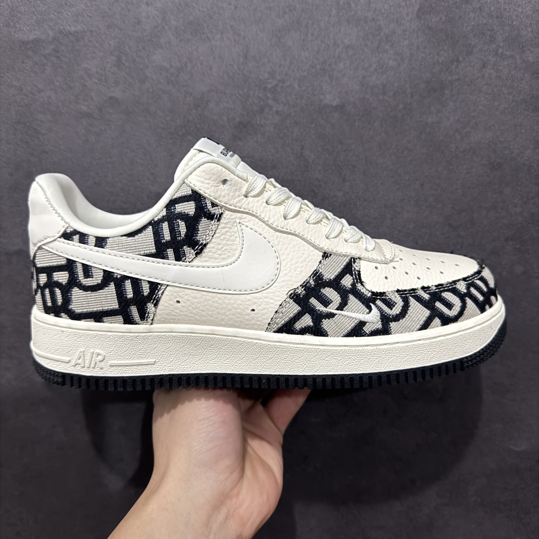 【定制版】Nk Air Force 1\’07 Low 迪奥联名 黑花纹 空军一号低帮休闲板鞋 DF0188-028rn#原楦头原纸板 原装鞋盒 定制五金配件 内置全掌气垫 原厂鞋底 r 尺码：36 36.5 37.5 38 38.5 39 40 40.5 41 42 42.5 43 44 44.5 45  编码：HXS310320-莆田鞋批发中心