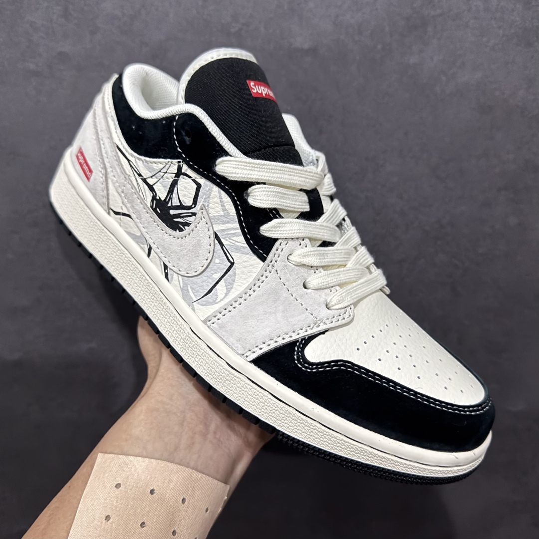 图片[3]-【定制版】Air Jordan 1 Low AJ1 乔1 Supreme联名 蜘蛛 高端定制 低帮复古篮球鞋 XS6086-007rn#定制鞋盒 大厂纯原品质出货 超高清洁度 皮料切割干净无任何毛边 细节完美 r 尺码：36 36.5 37.5 38 38.5 39 40 40.5 41 42 42.5 43 44 44.5 45 编码：HXS320340-莆田鞋批发中心