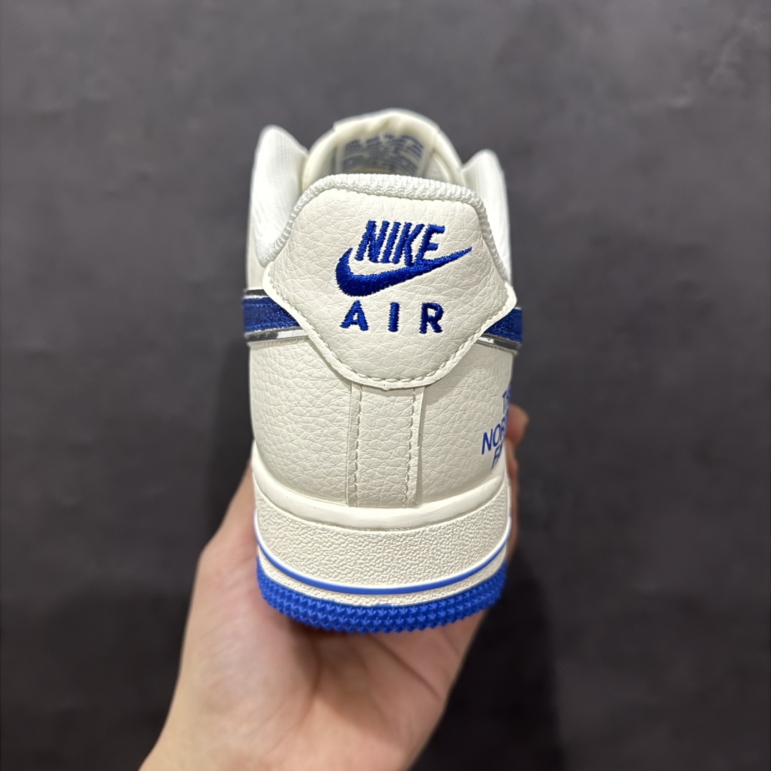 图片[4]-【定制版】Nike Air Force 1 Low 07 x The North Face 白宝蓝小钩满天星n原楦头原纸板 打造纯正低帮空军版型 专注外贸渠道 全掌内置蜂窝气垫原盒配件 原厂中底钢印、拉帮完美官方货号：QY6818 530 Size：36 36.5 37.5 38 38.5 39 40 40.5 41 42 42.5 43 44 44.5 45 编码：CC280300-莆田鞋批发中心