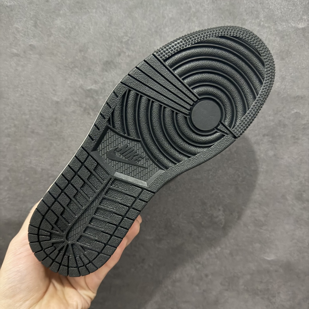 图片[9]-【定制版】Air Jordan 1 Retro Low x The North Face 咖啡棕小钩n官方同步新色 原装级产物n拒绝公底 立体鞋型 细节完美 高清洁度购置公司同步原材料 原汁原味 忠于原版 货号：XX2420 020n码数：36 36.5 37.5 38 38.5 39 40 40.5 41 42 42.5 43 44 44.5 45 编码：CC280300-莆田鞋批发中心